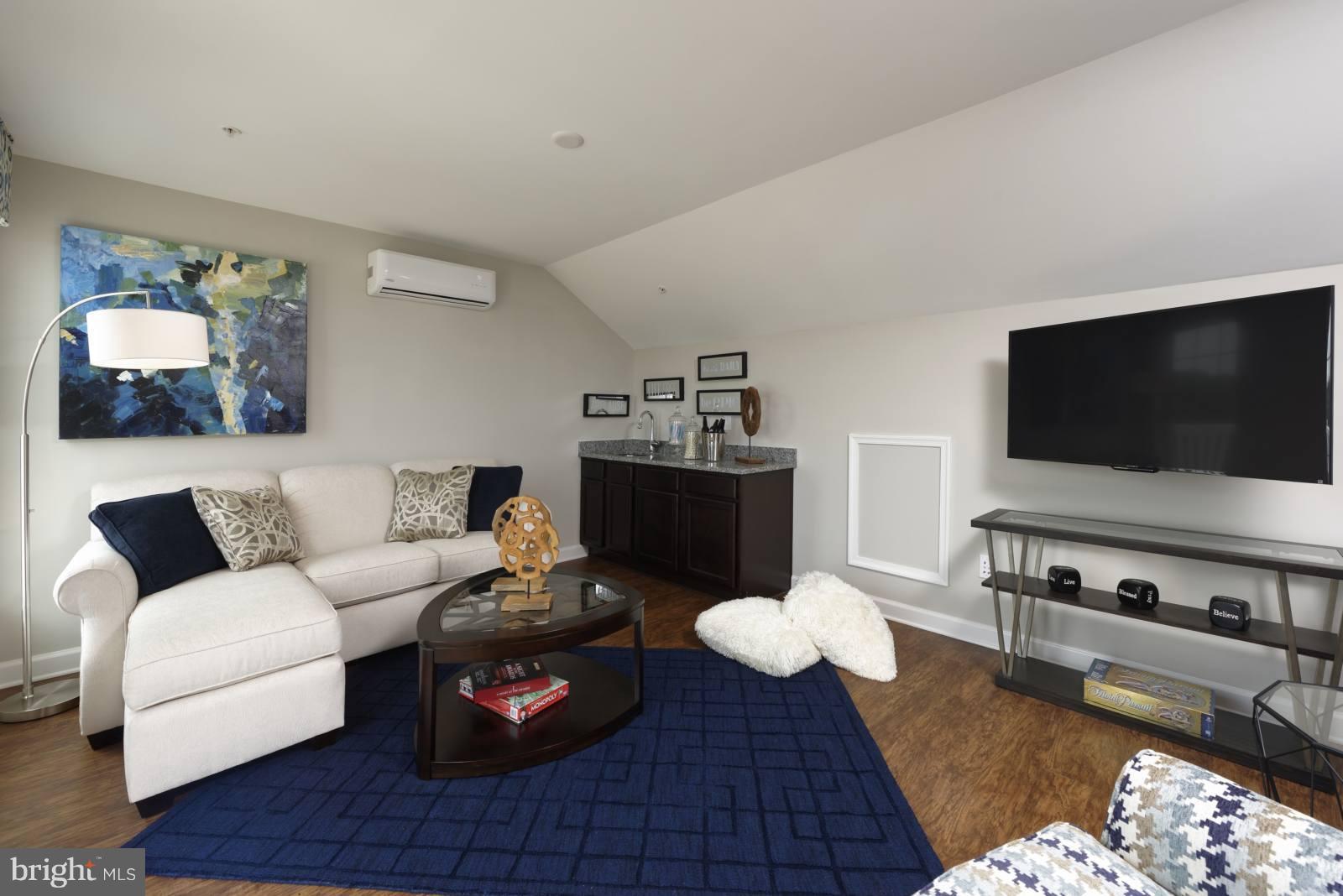 WOOD GLEN - Residential