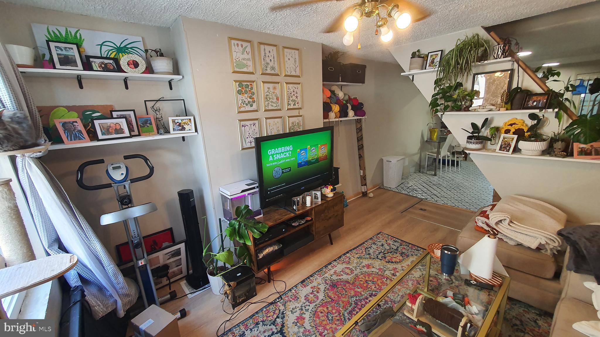 RIVERSIDE - Residential