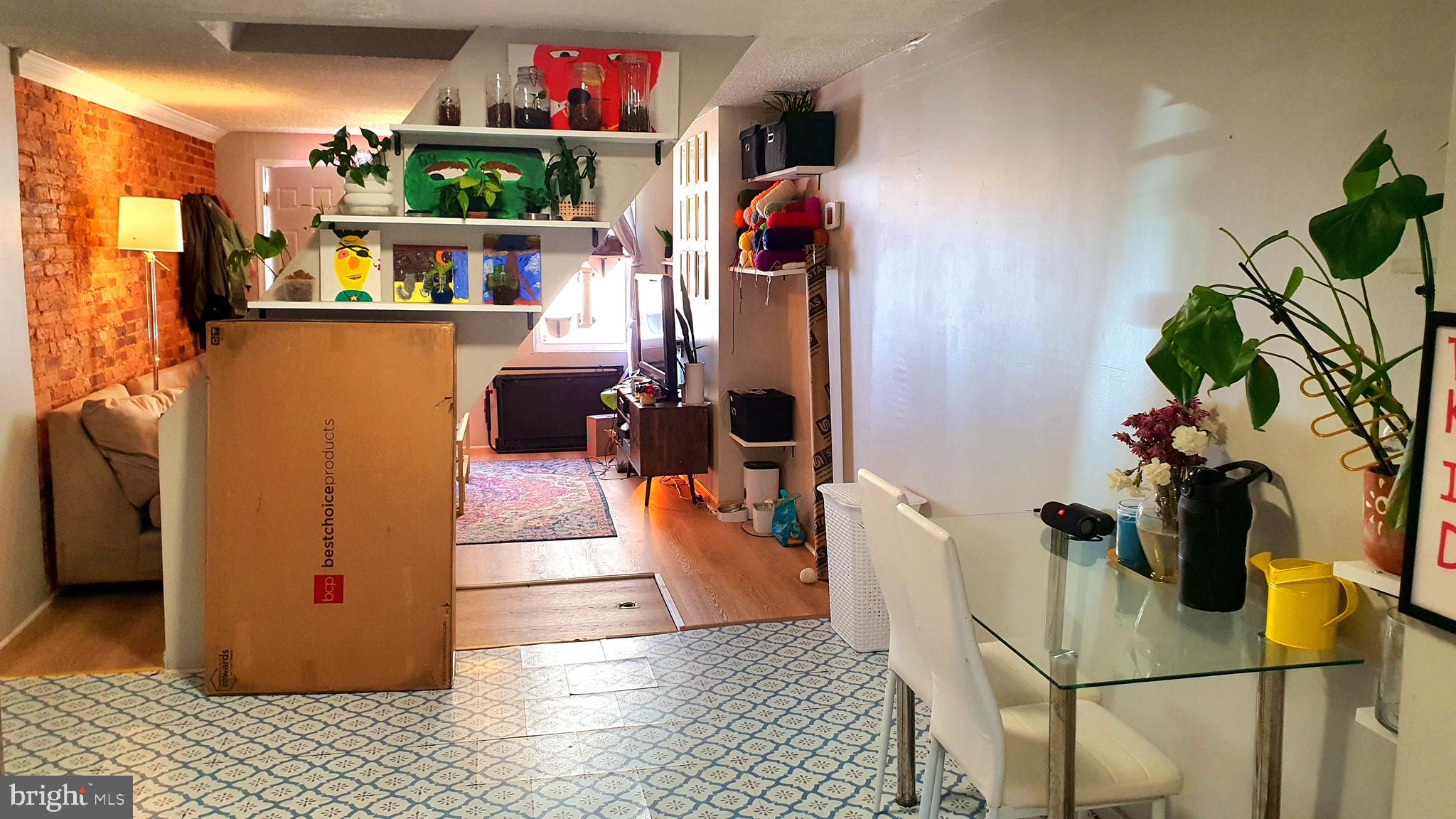 RIVERSIDE - Residential