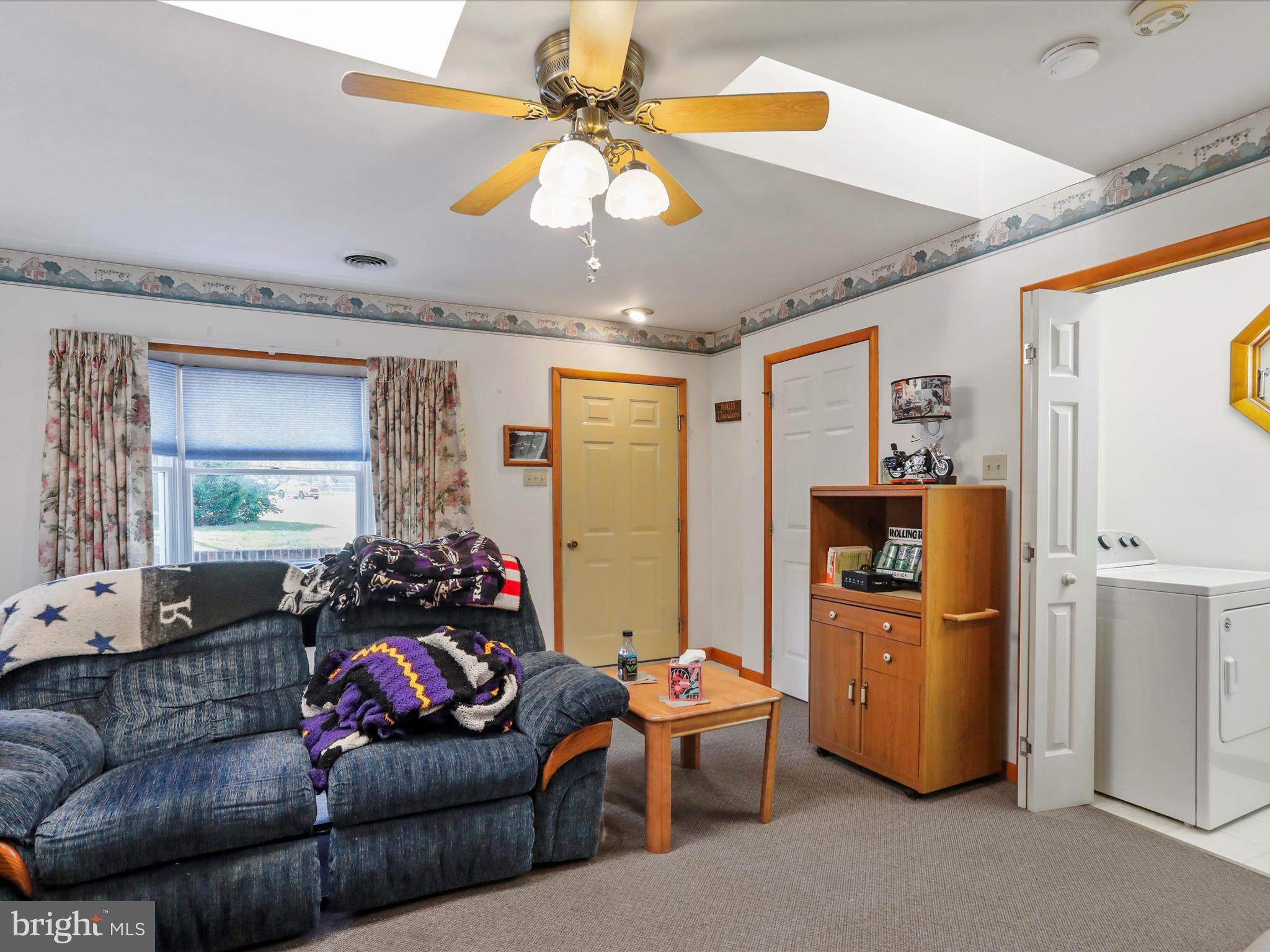 COLONIAL PARK - Residential