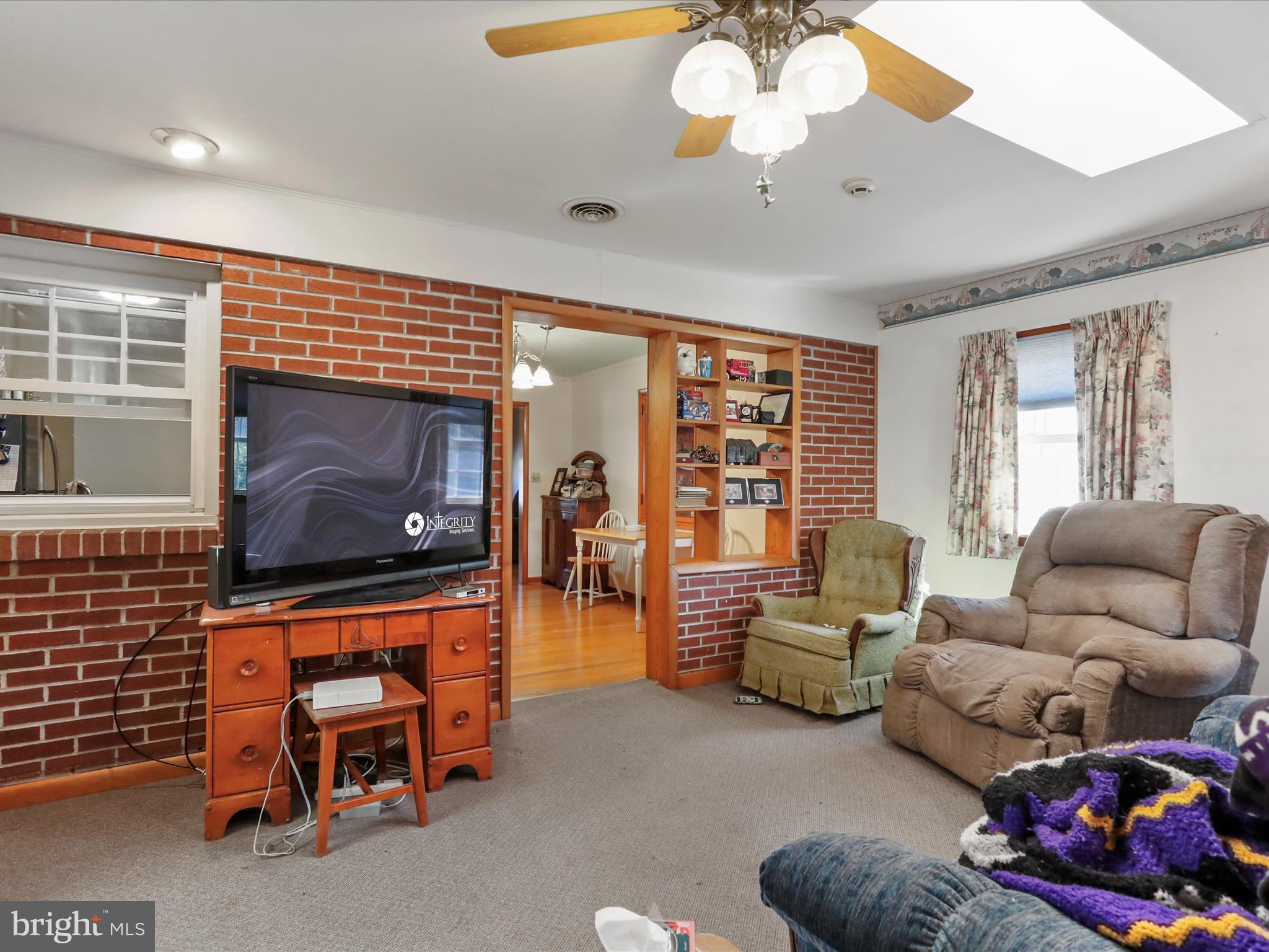 COLONIAL PARK - Residential