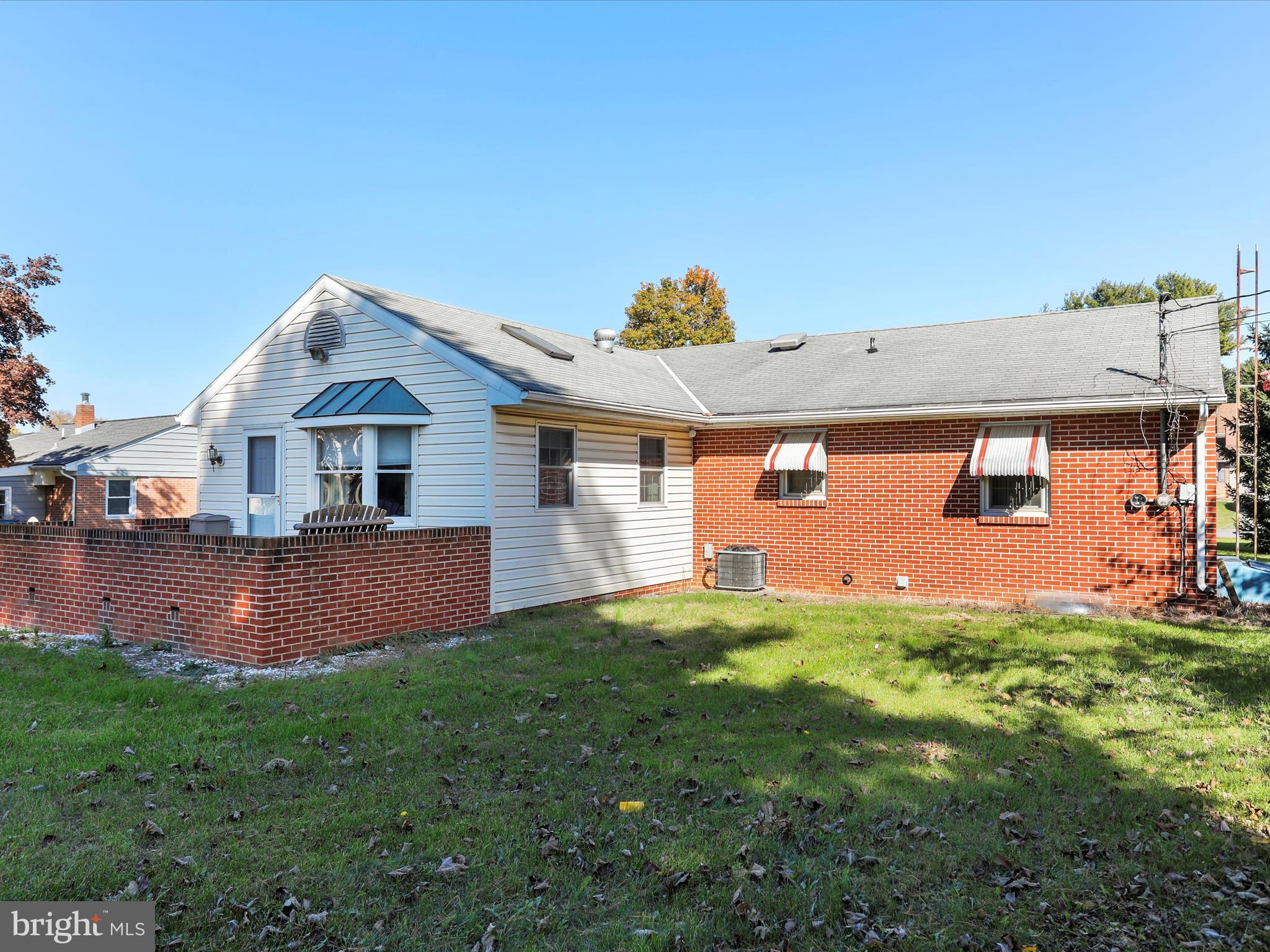 COLONIAL PARK - Residential