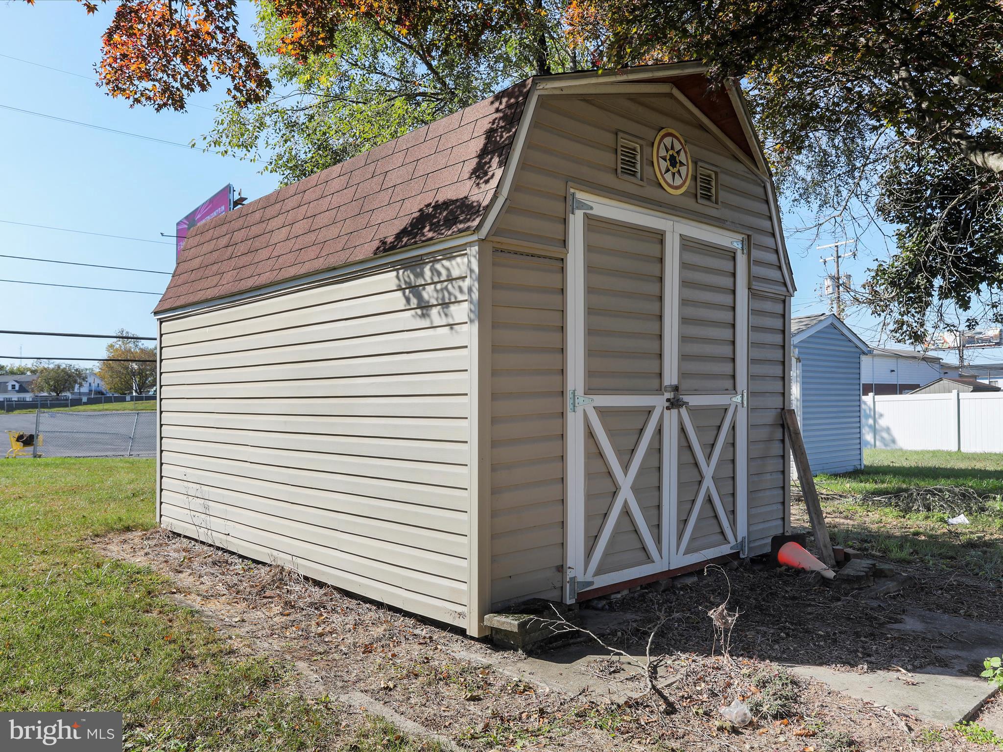 COLONIAL PARK - Residential