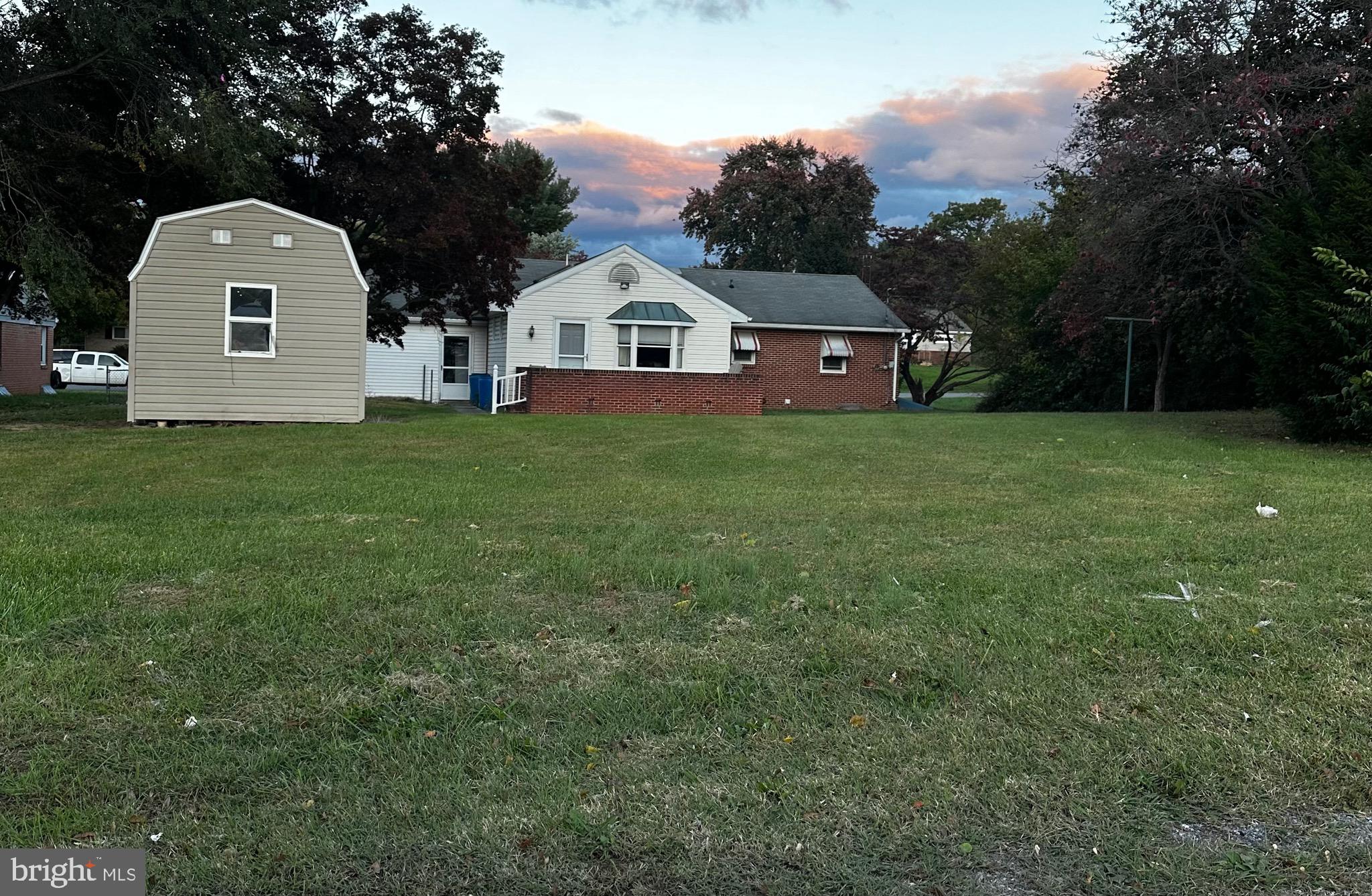 COLONIAL PARK - Residential