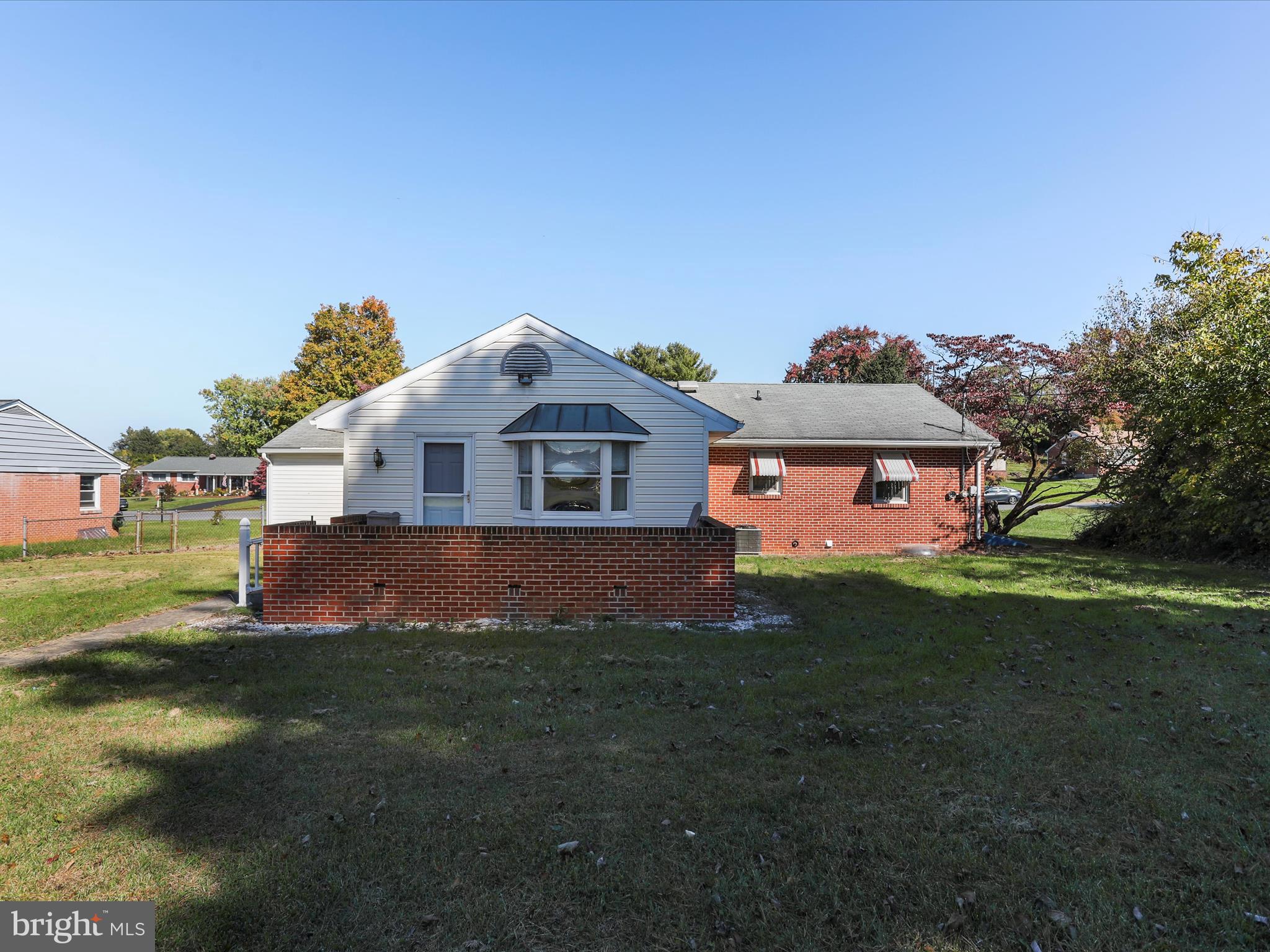 COLONIAL PARK - Residential