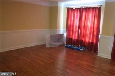 BLOOMS MILL - Residential Lease