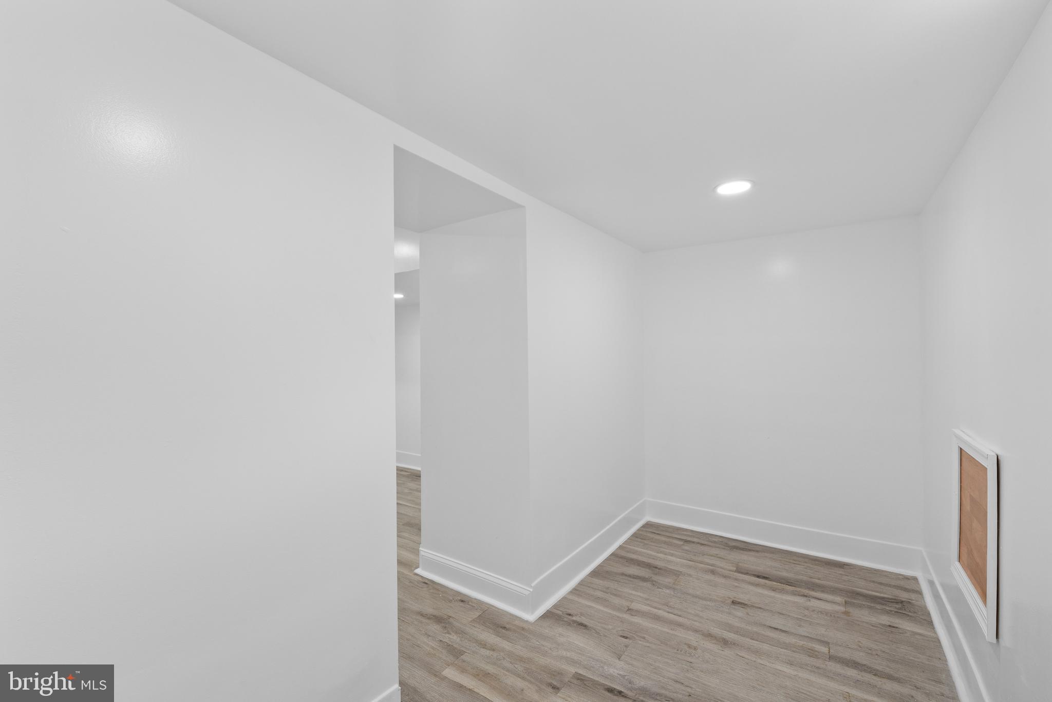 CRESCENTVILLE - Residential