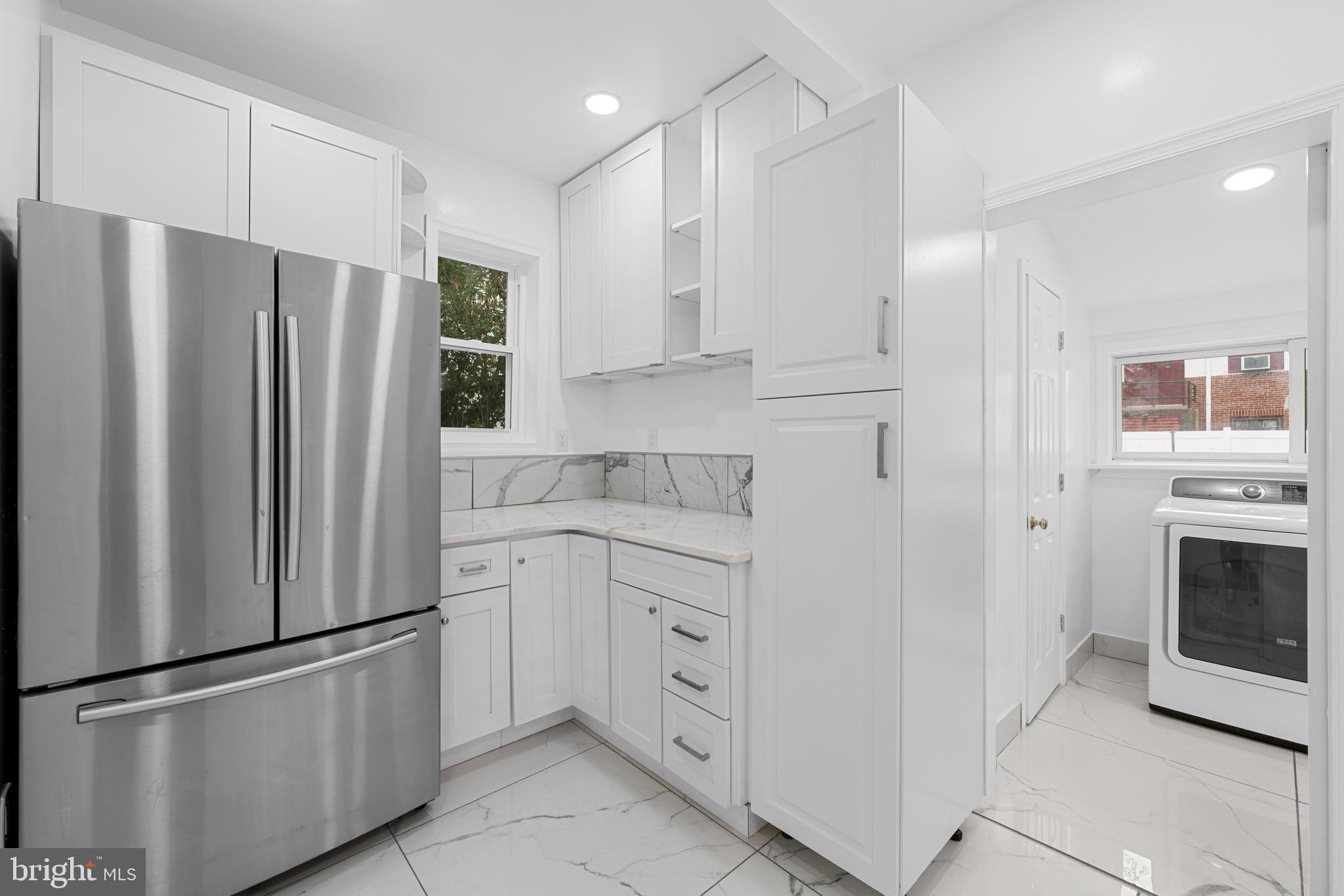 CRESCENTVILLE - Residential