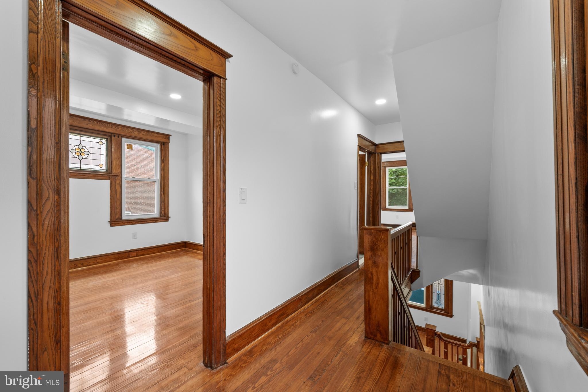 CRESCENTVILLE - Residential