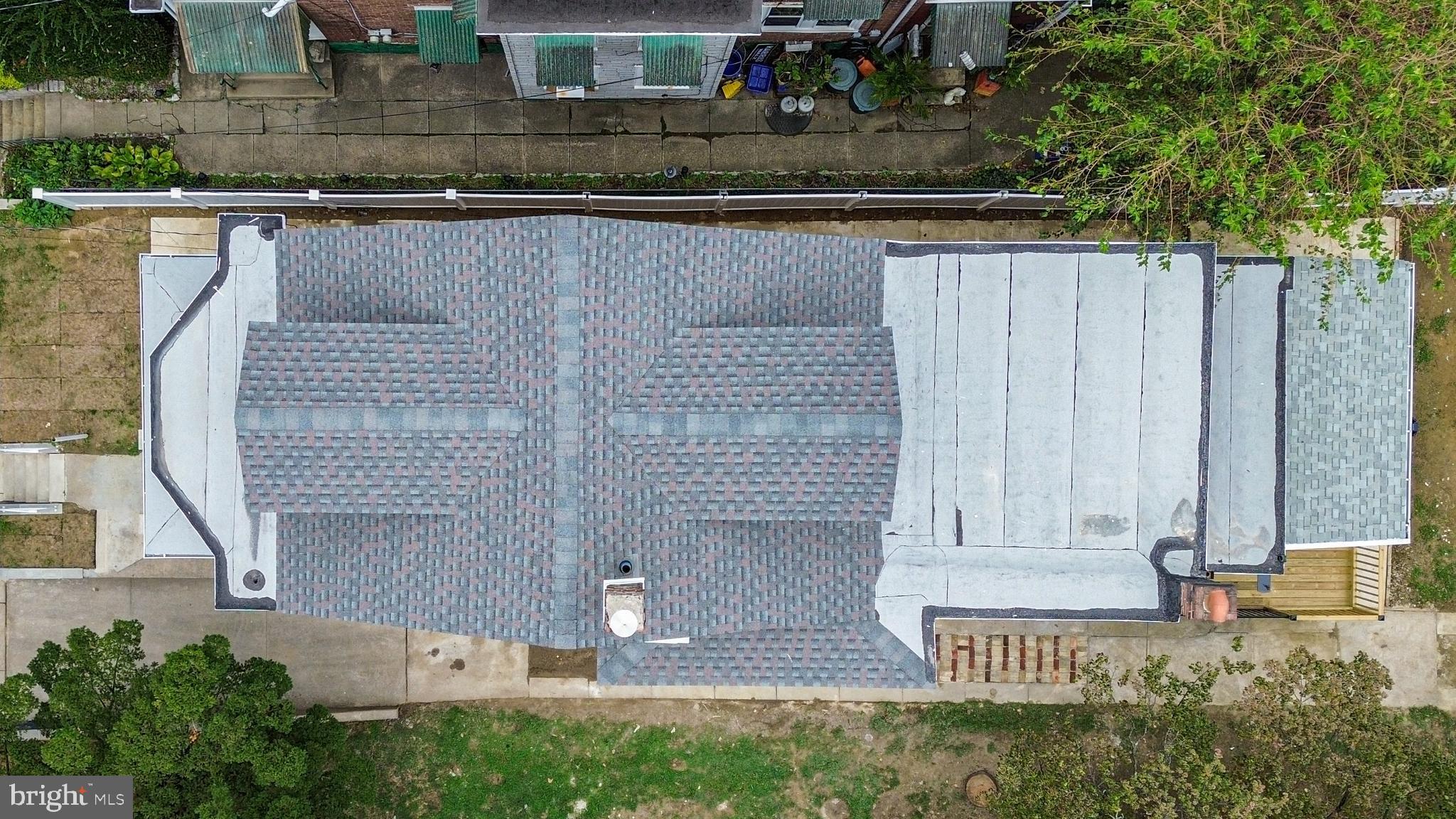 CRESCENTVILLE - Residential