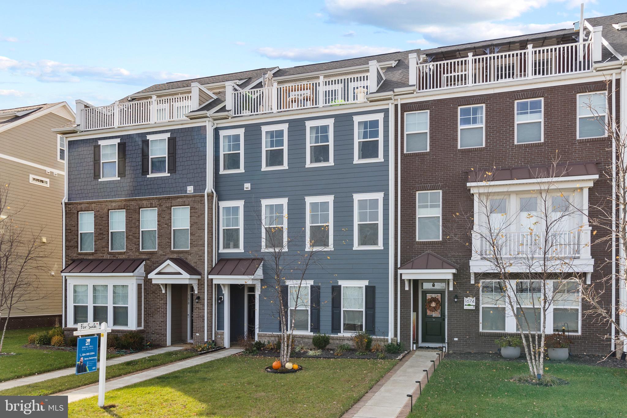 1672 SANDPIPER BAY LOOP