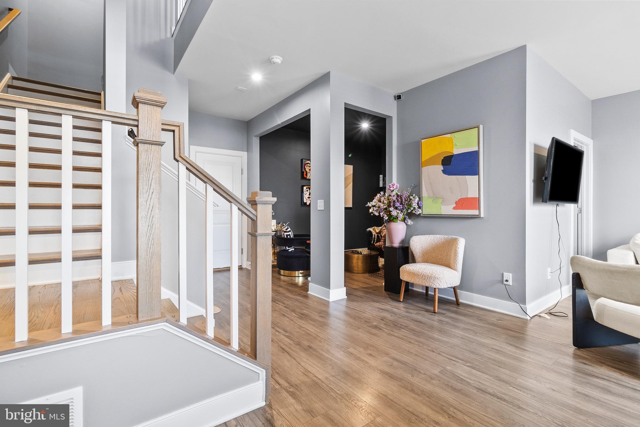 1672 SANDPIPER BAY LOOP