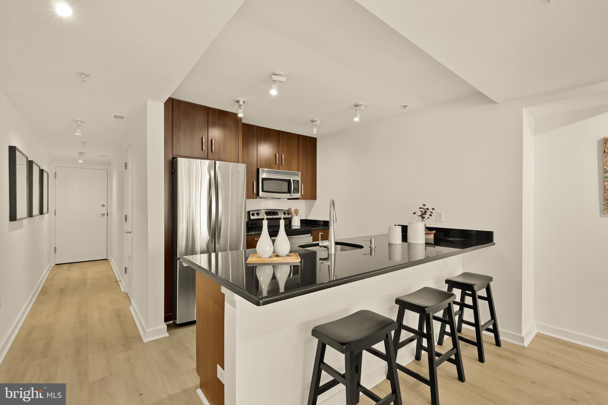 1423 NEWTON STREET NW 204