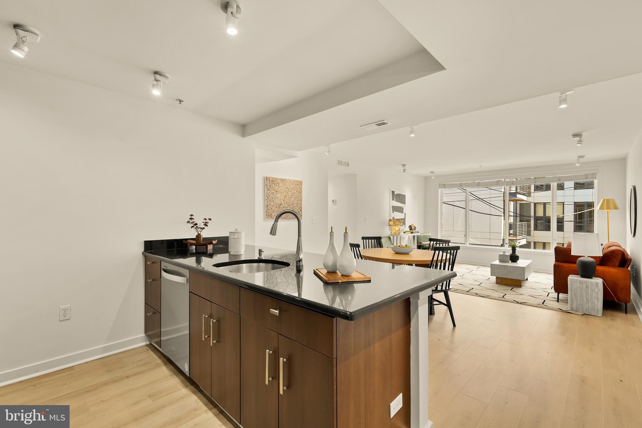 1423 NEWTON STREET NW 204