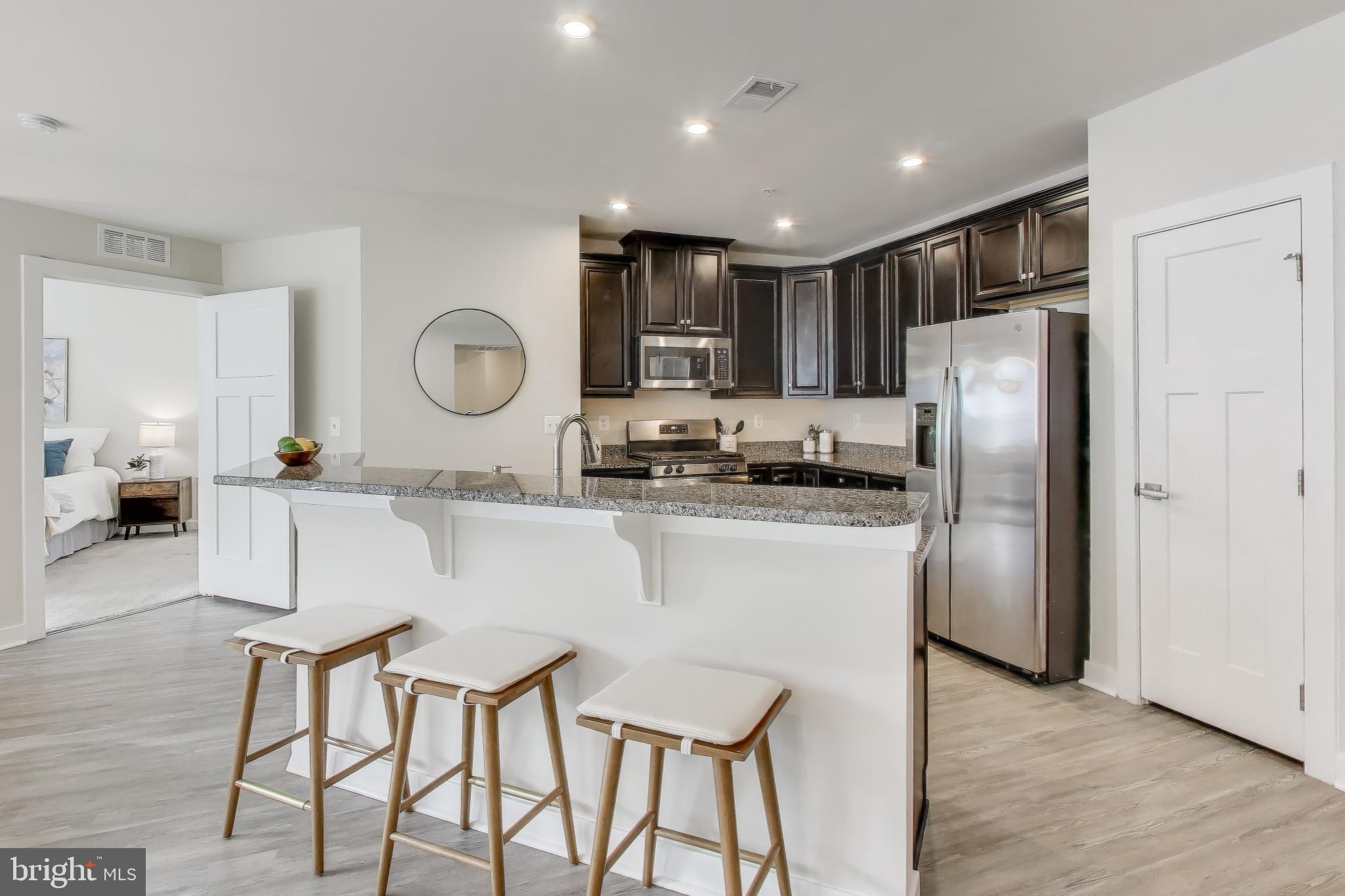 PADDOCK POINTE - Residential Lease