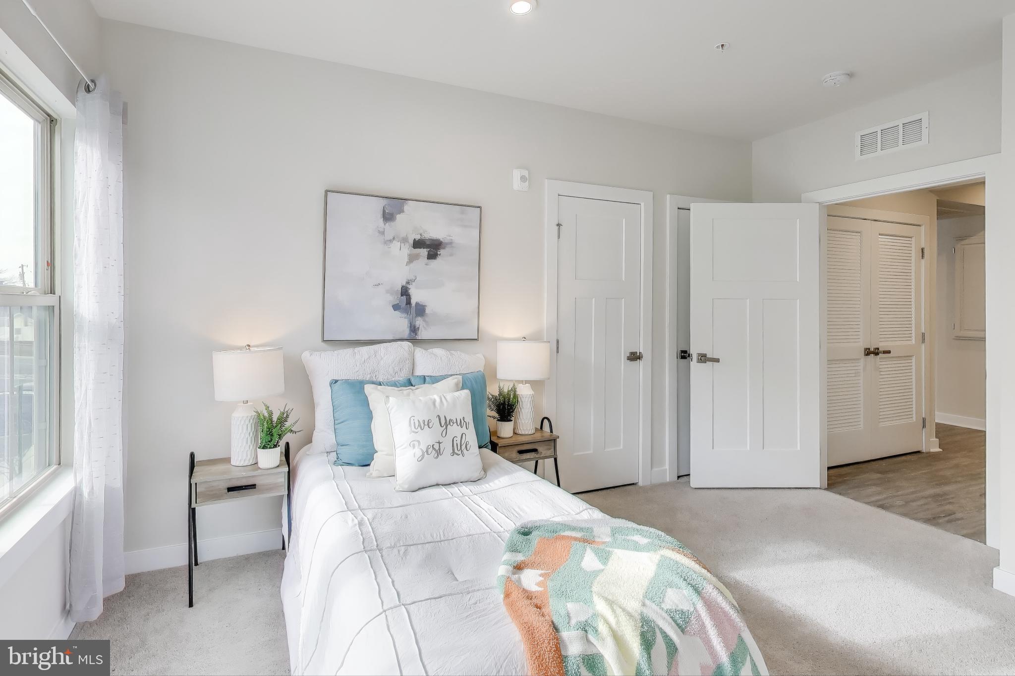 PADDOCK POINTE - Residential Lease