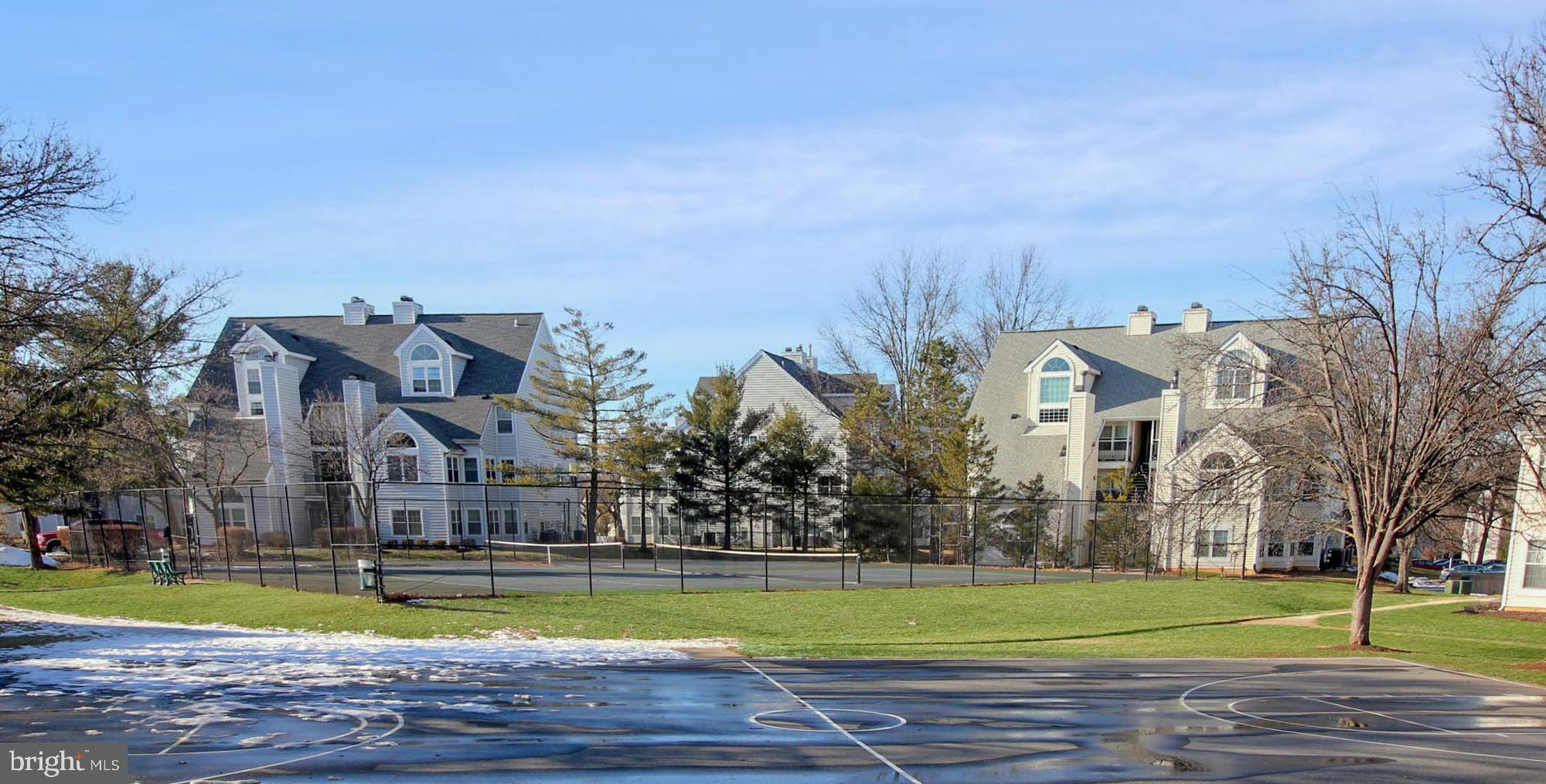 THE VISTAS - Residential Lease