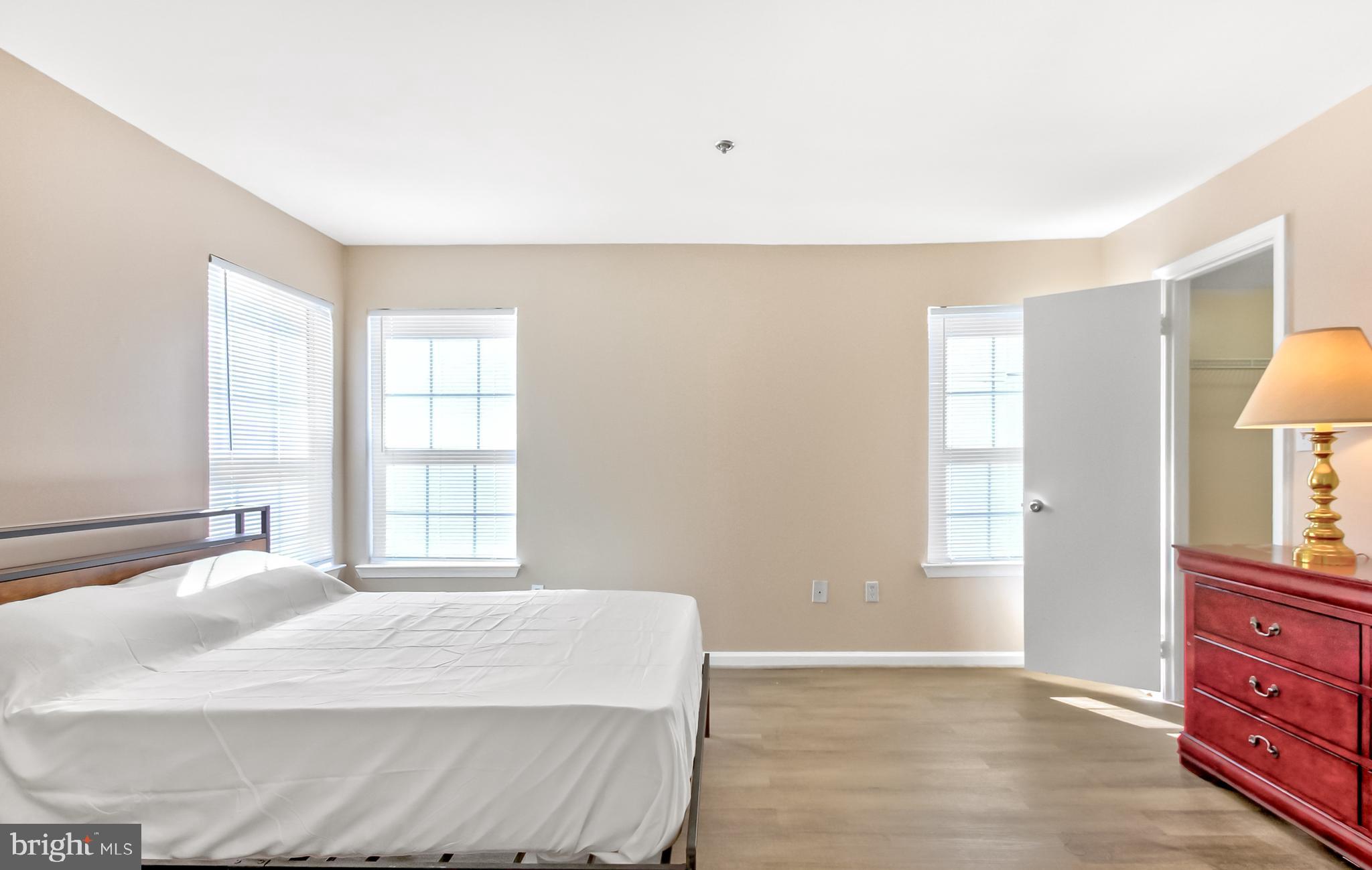 THE VISTAS - Residential Lease