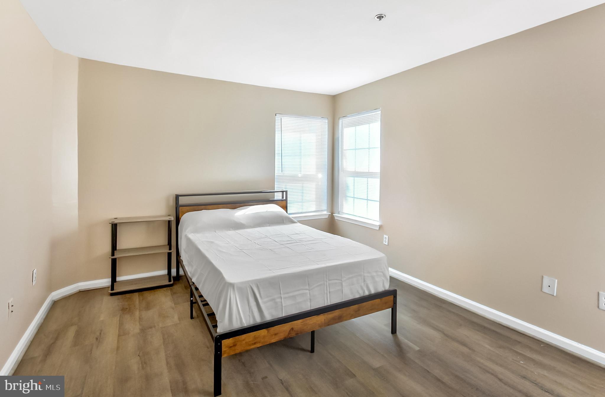 THE VISTAS - Residential Lease