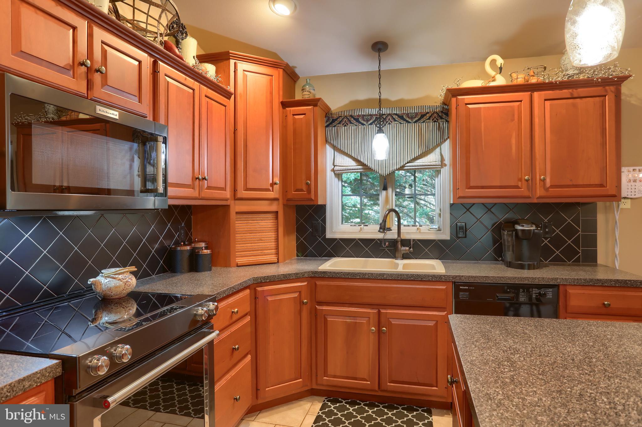 ARBOR GATE - Residential