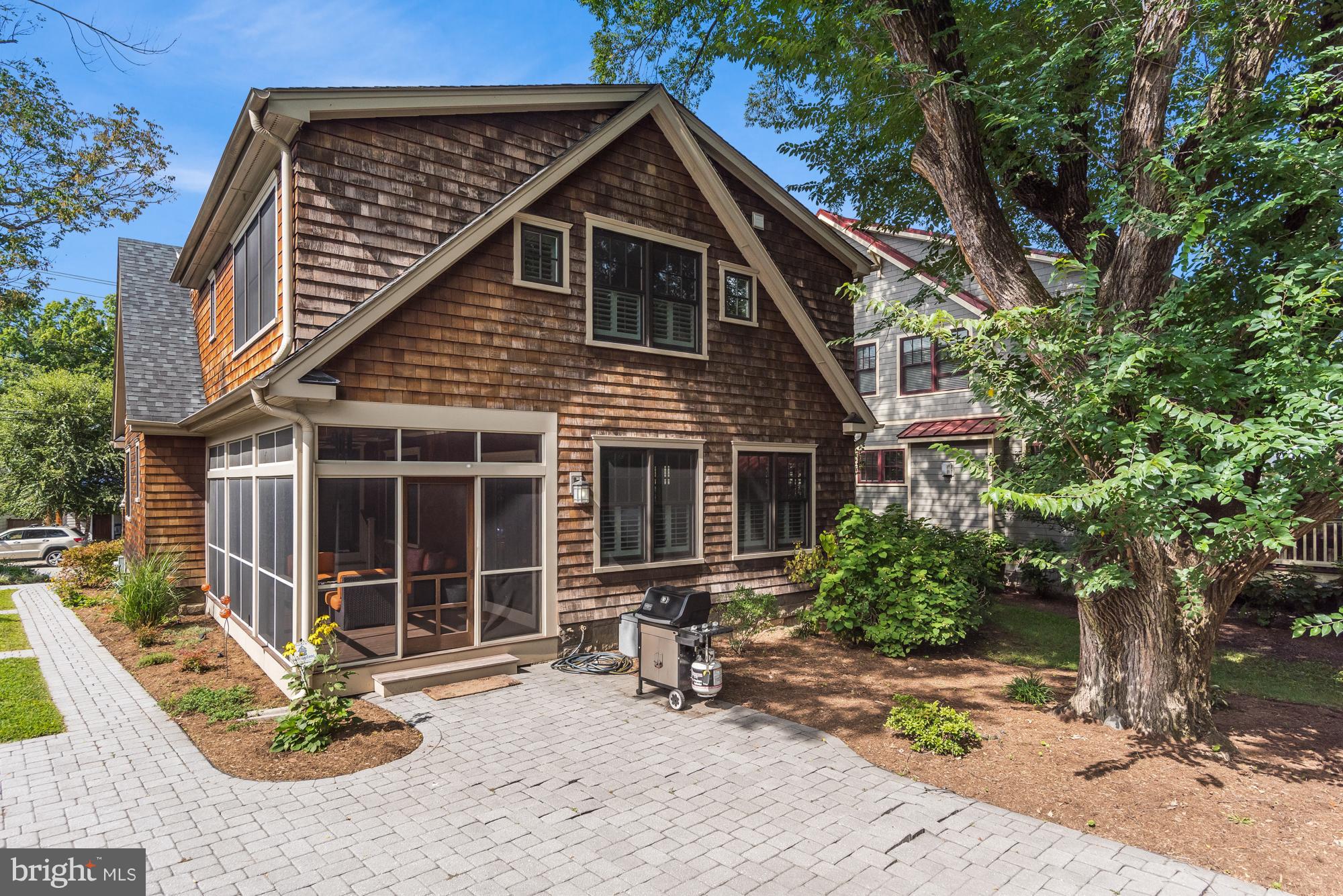 EASTPORT - Residential