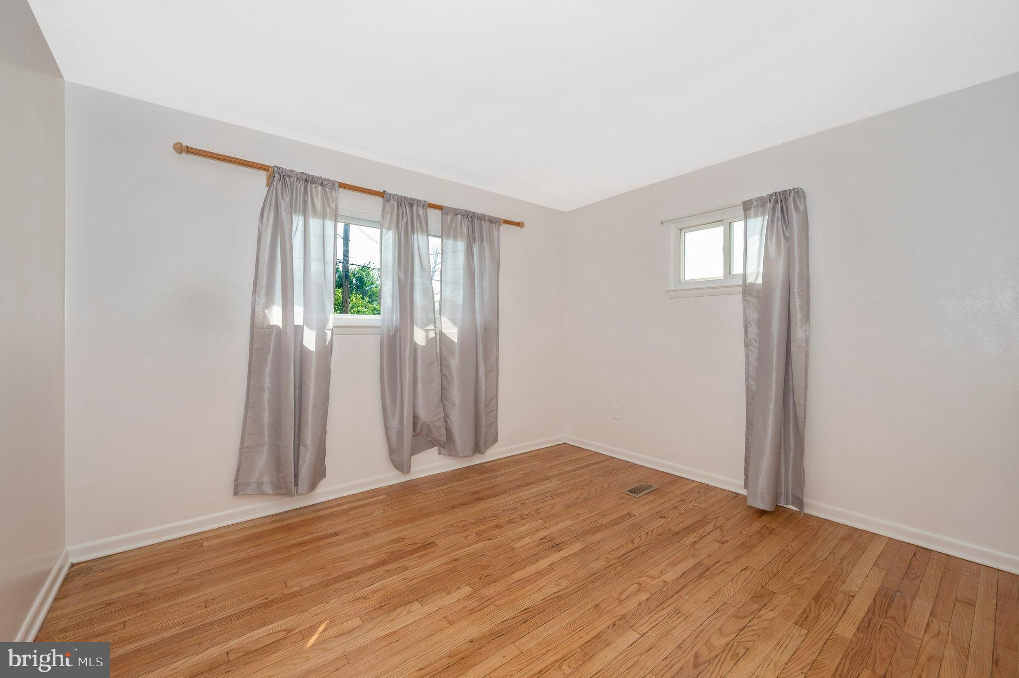 CATONSVILLE GARDENS - Residential