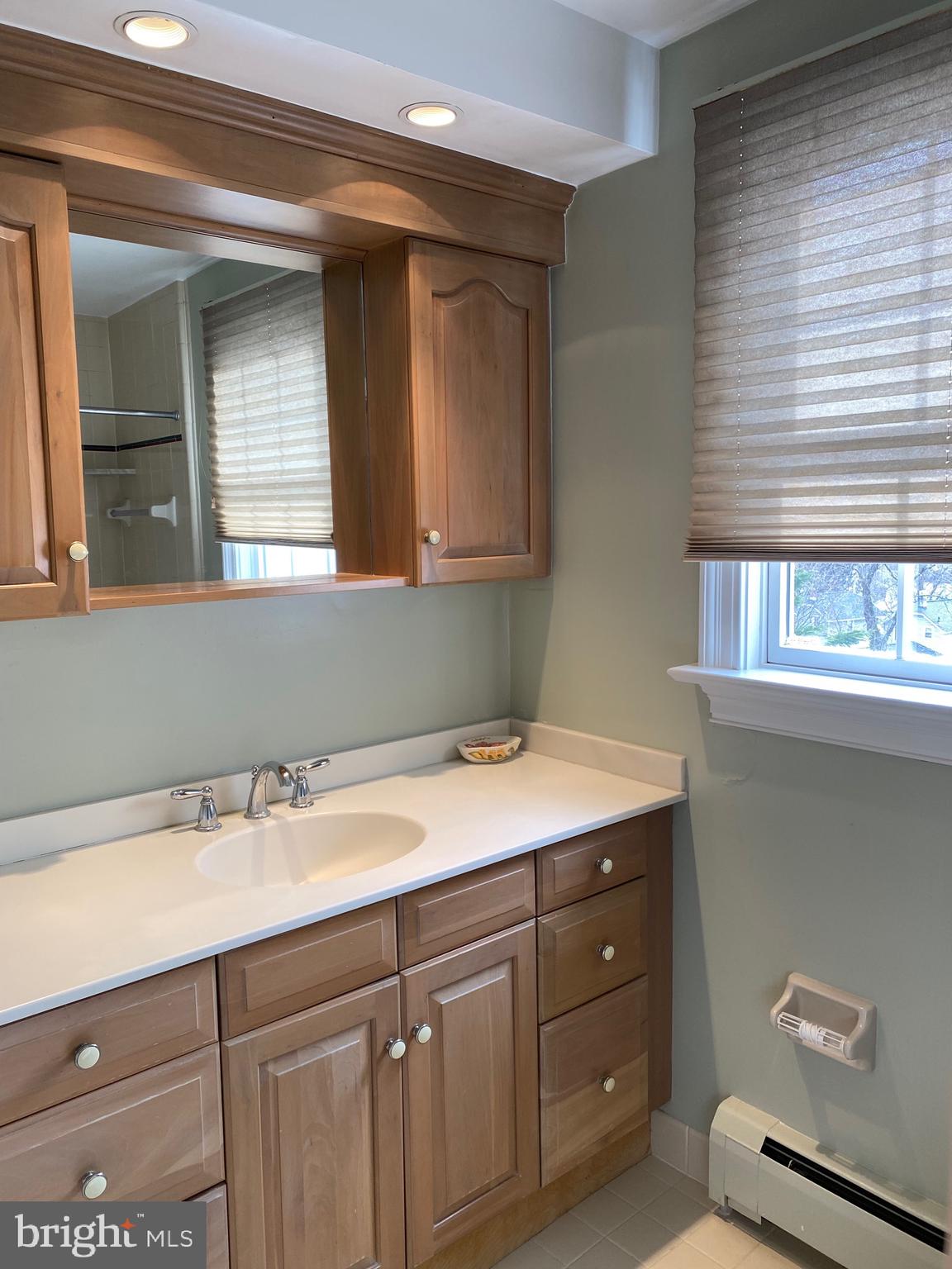 ABINGTON WOODS - Residential