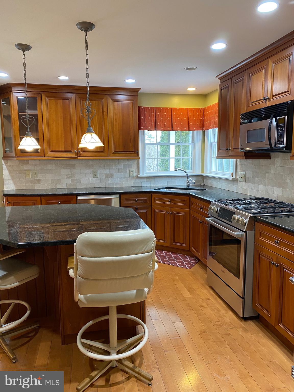 ABINGTON WOODS - Residential