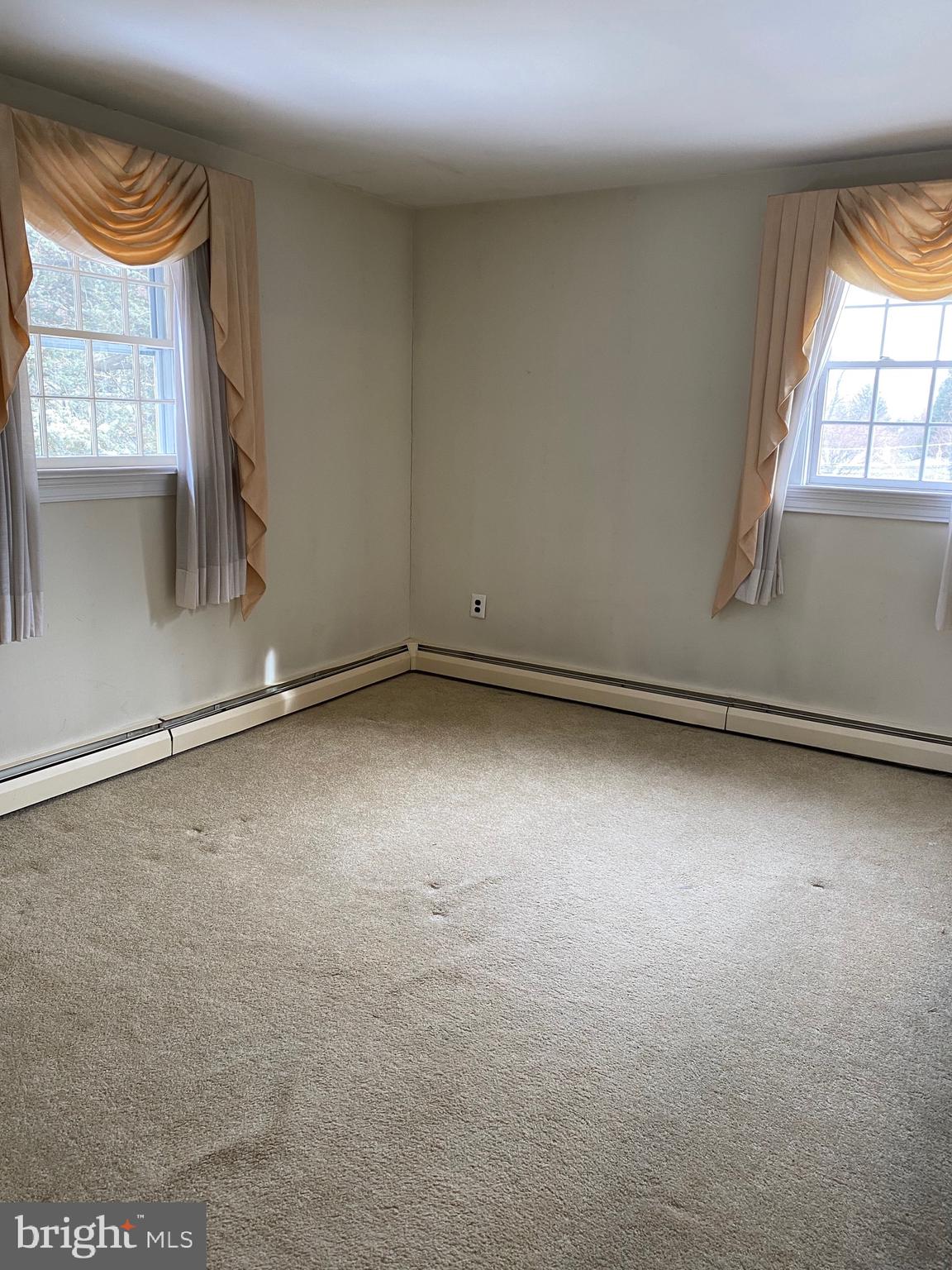 ABINGTON WOODS - Residential