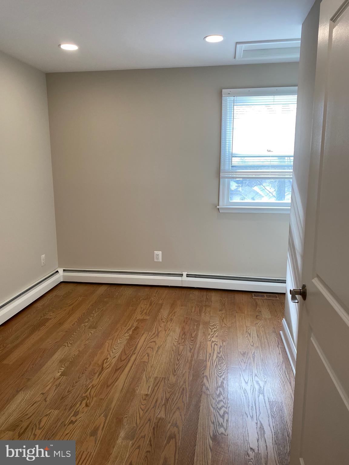 ABINGTON WOODS - Residential