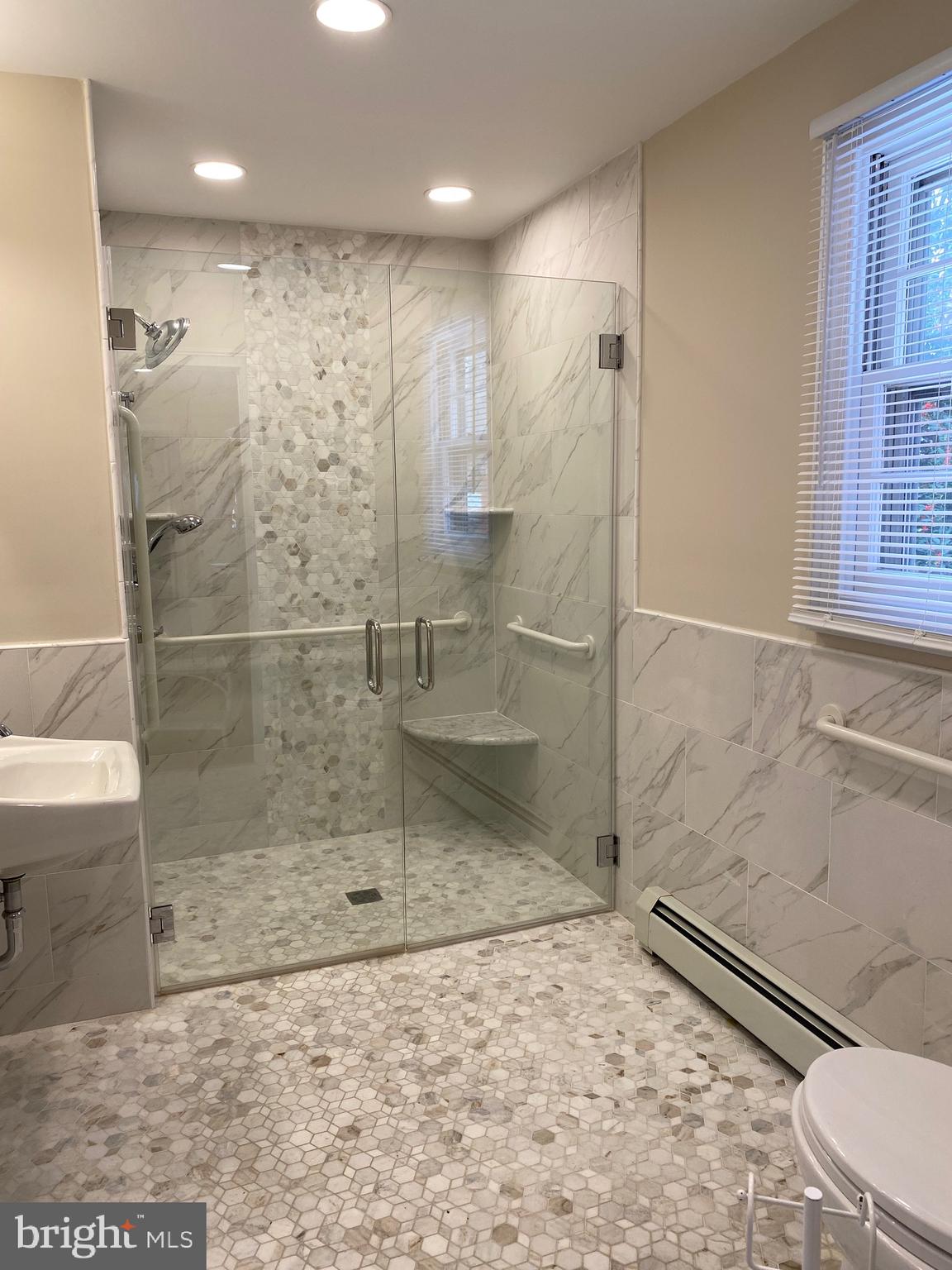 ABINGTON WOODS - Residential