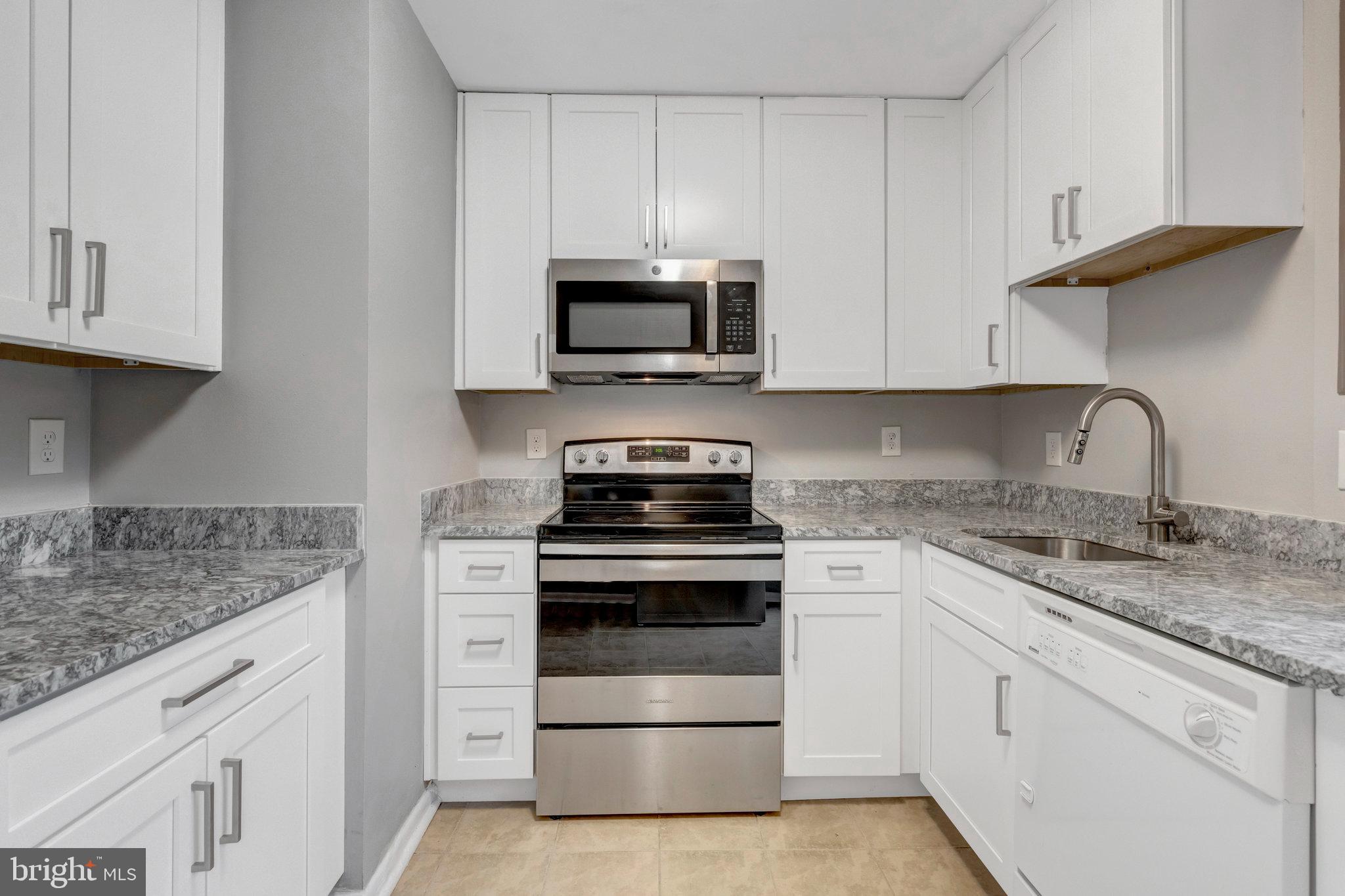 BROOKLEIGH - Residential Lease