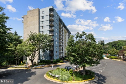 Photo of 3800 Powell Lane #1218, FALLS CHURCH, VA 22041 (MLS # VAFX2320614)
