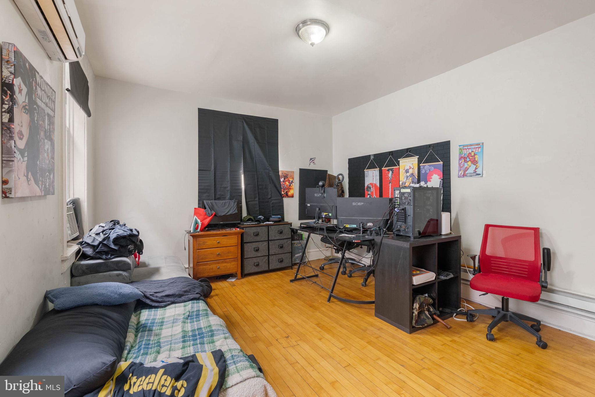 RITTENHOUSE SQUARE - Residential Income