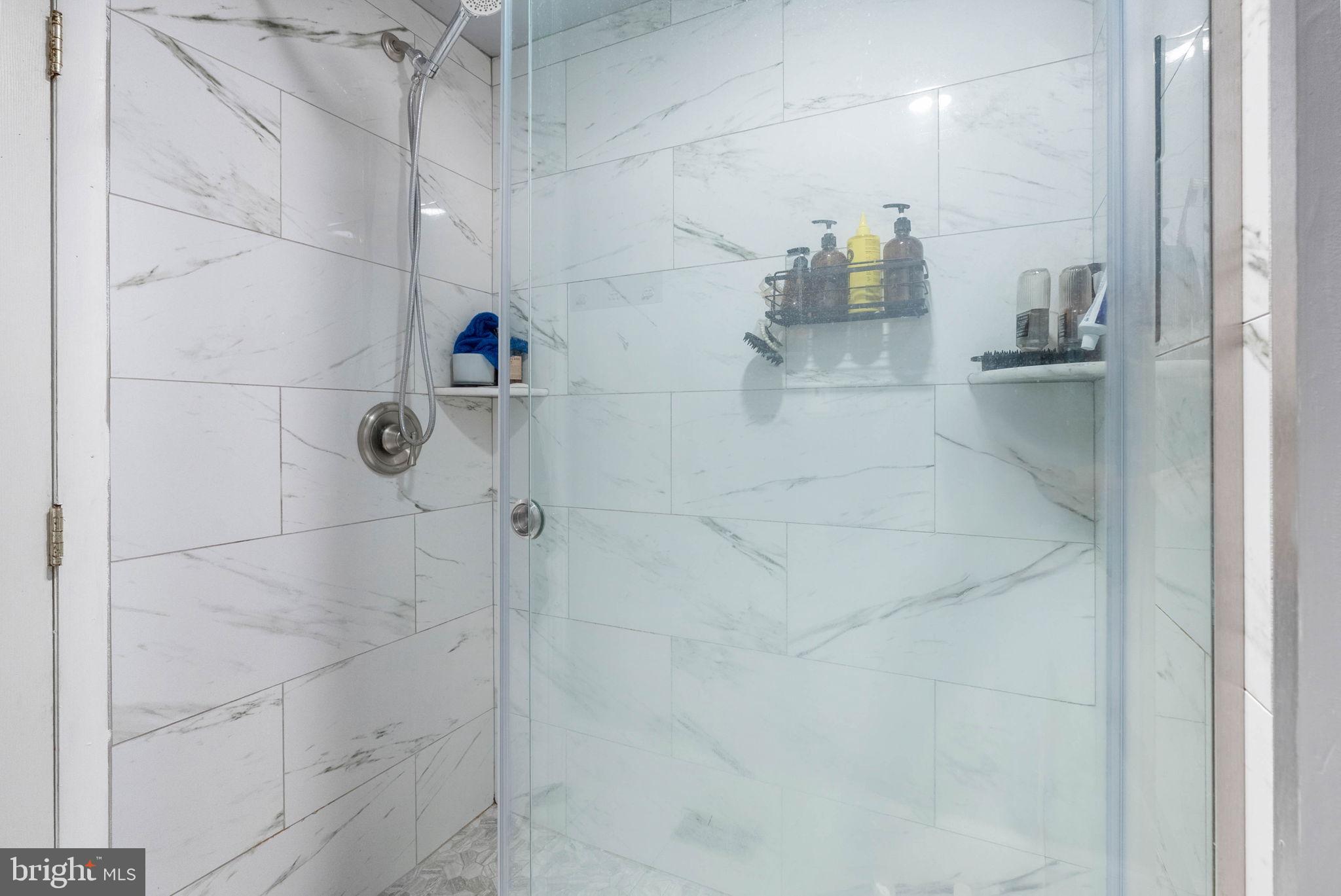 RITTENHOUSE SQUARE - Residential Income