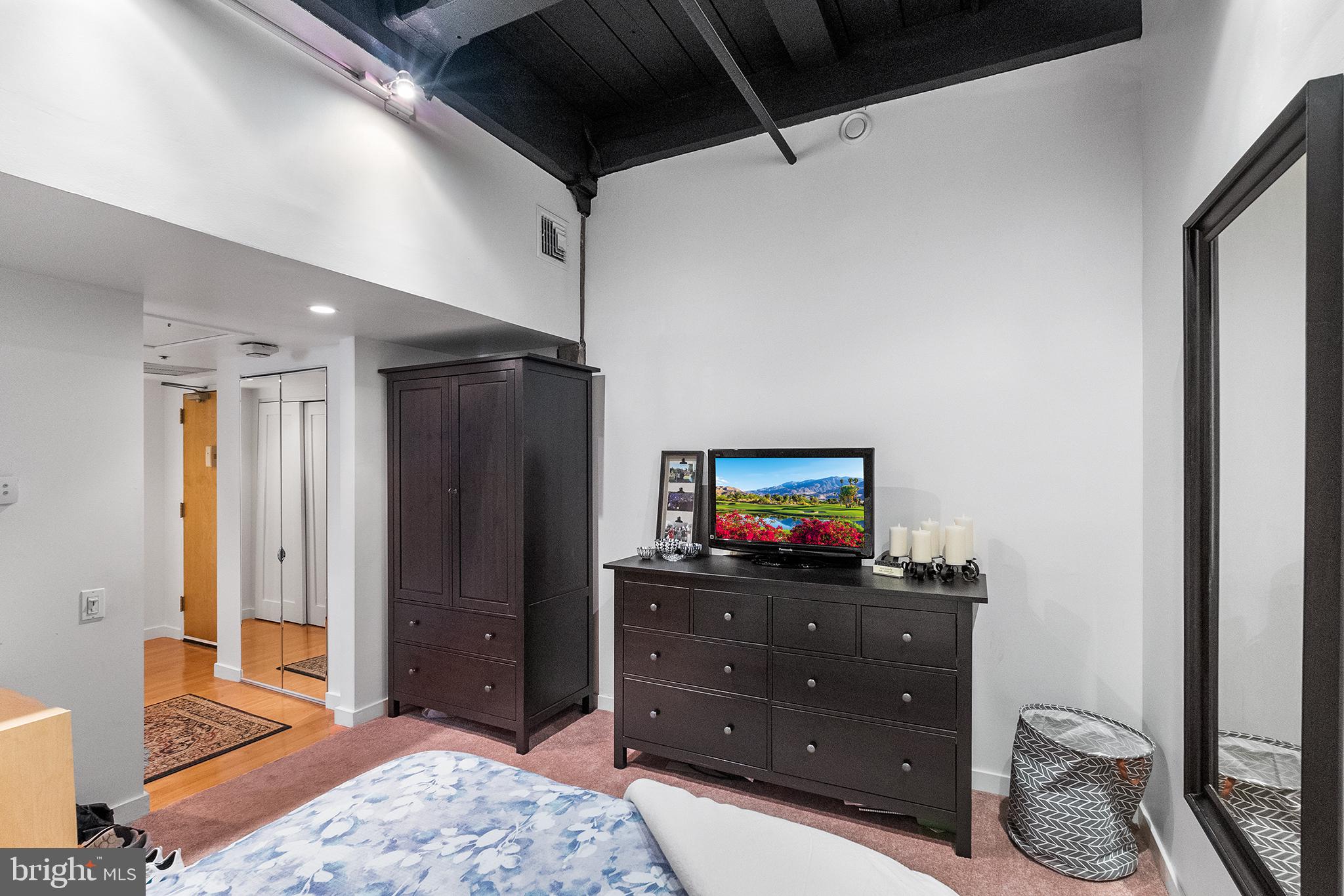 OLD CITY - Residential