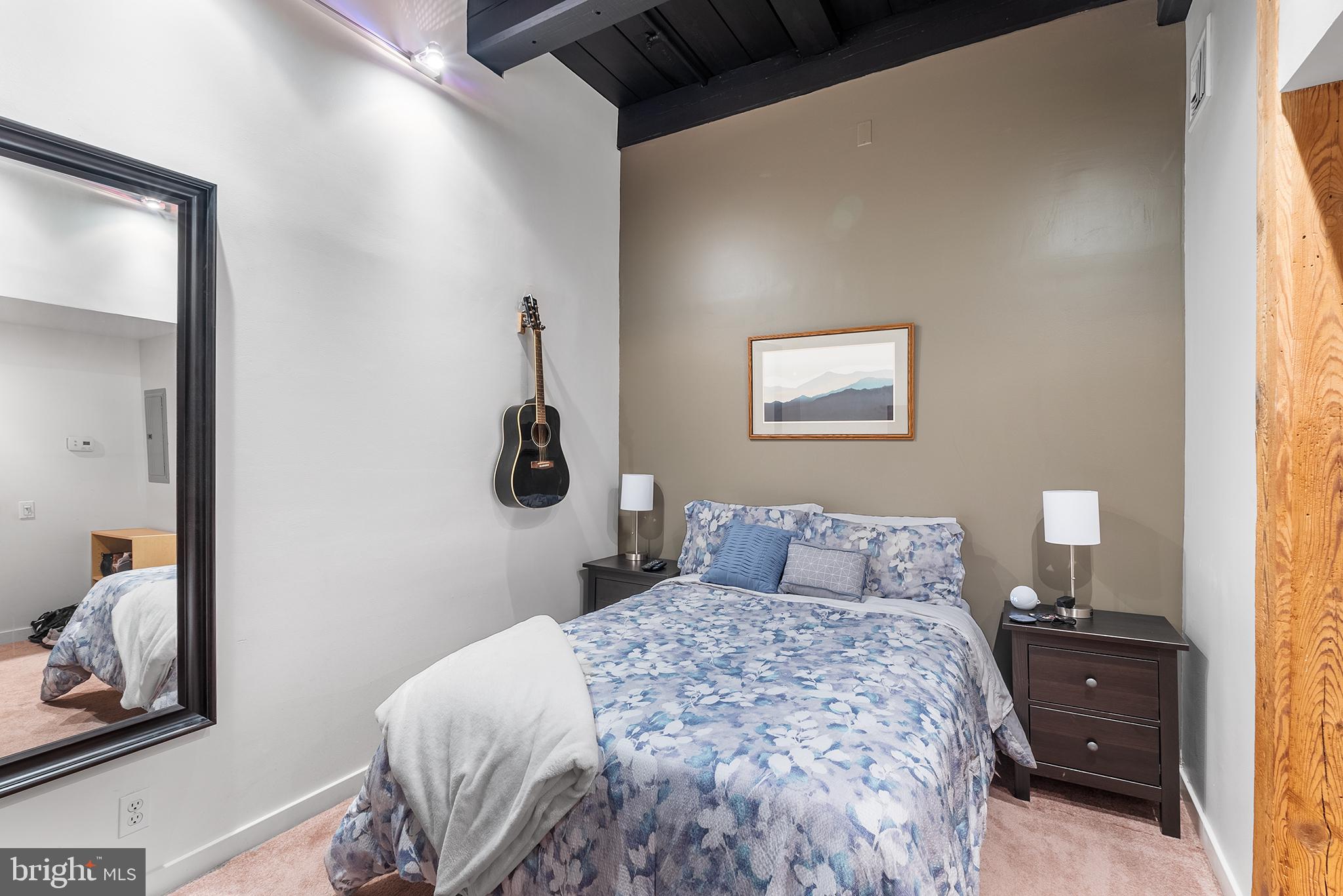 OLD CITY - Residential