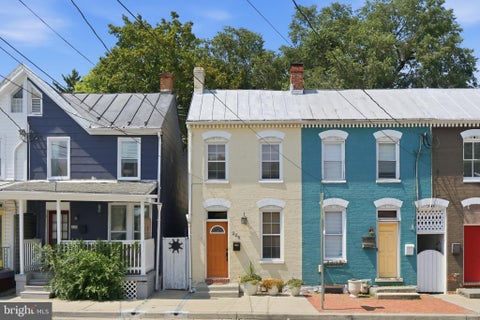 Townhouse For Sale - 225 Center Street<br/> FREDERICK, MD 21701
