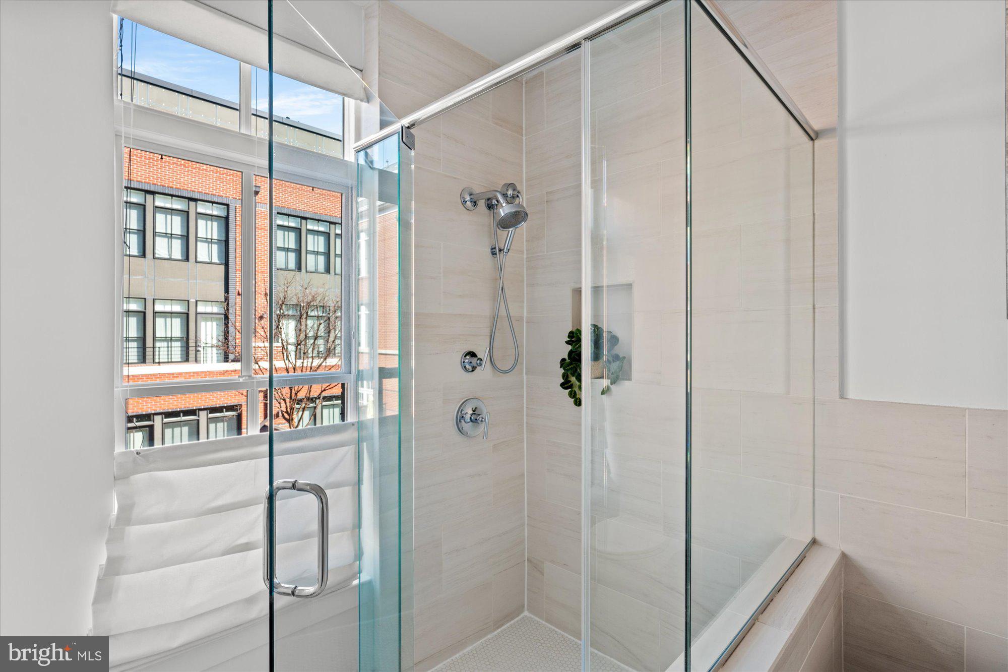 PRINTERS ROW - Residential