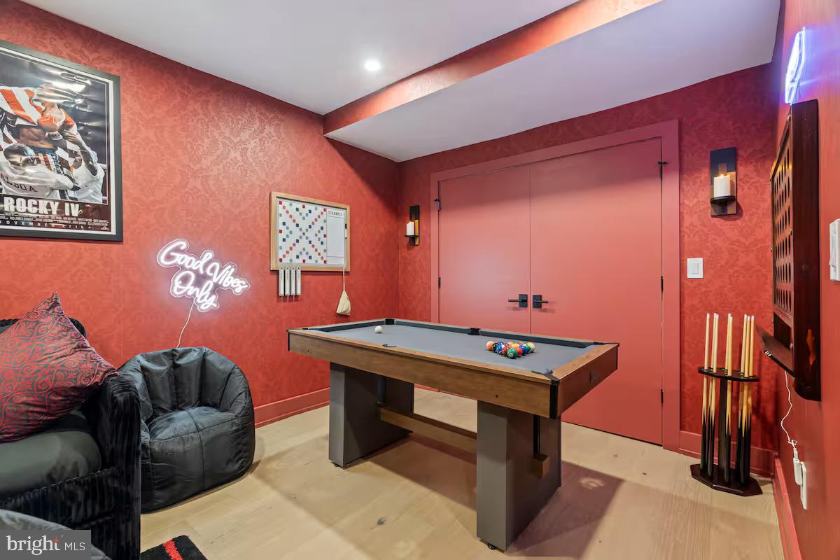 GRADUATE HOSPITAL - Residential