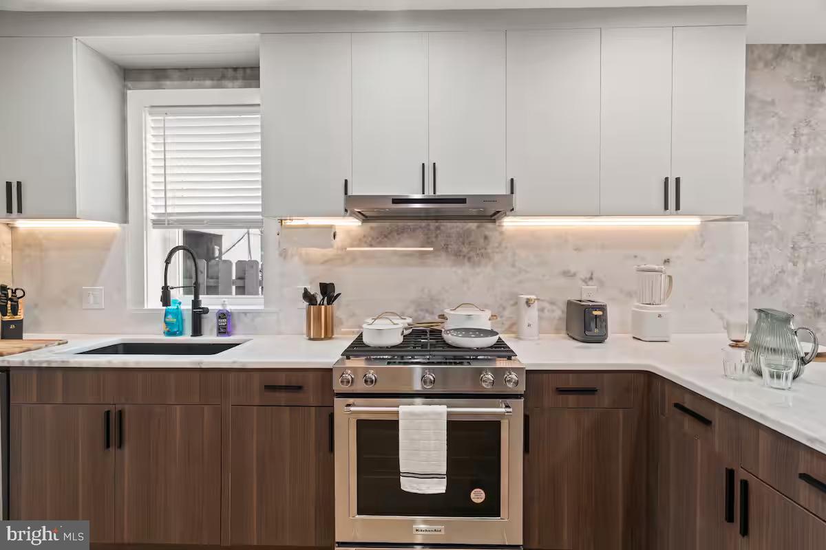 GRADUATE HOSPITAL - Residential