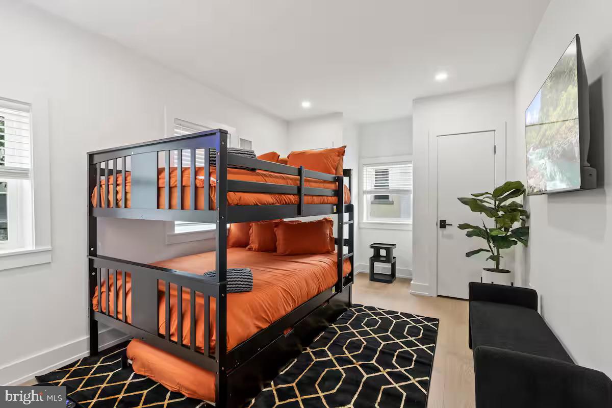 GRADUATE HOSPITAL - Residential