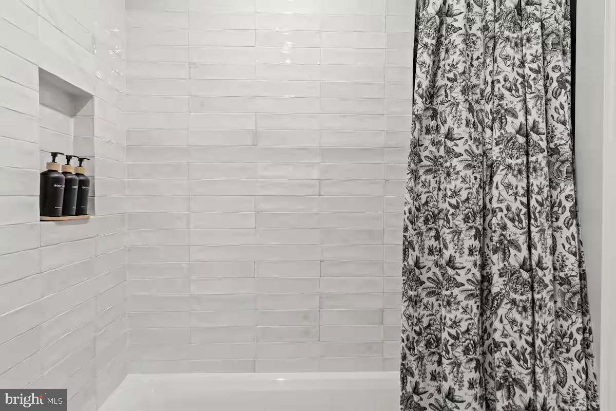 GRADUATE HOSPITAL - Residential