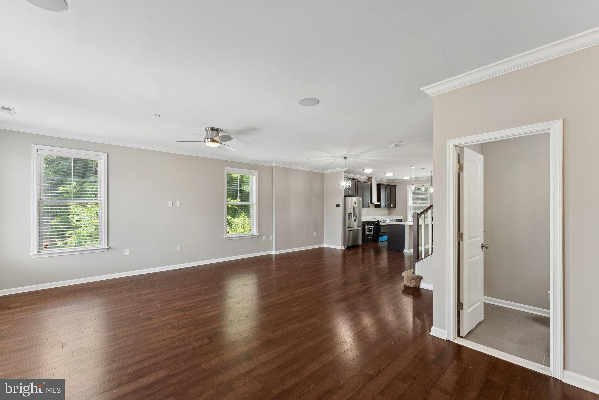 412 WOODCREST DRIVE SE 412B