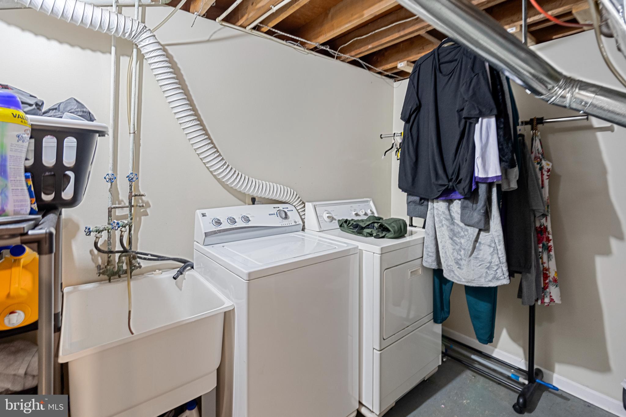 LAYDON PARK - Residential