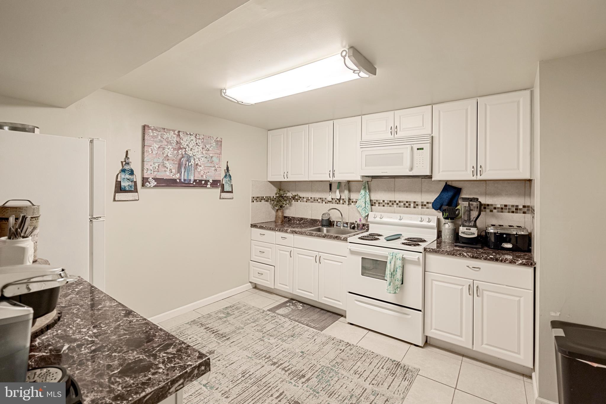 LAYDON PARK - Residential