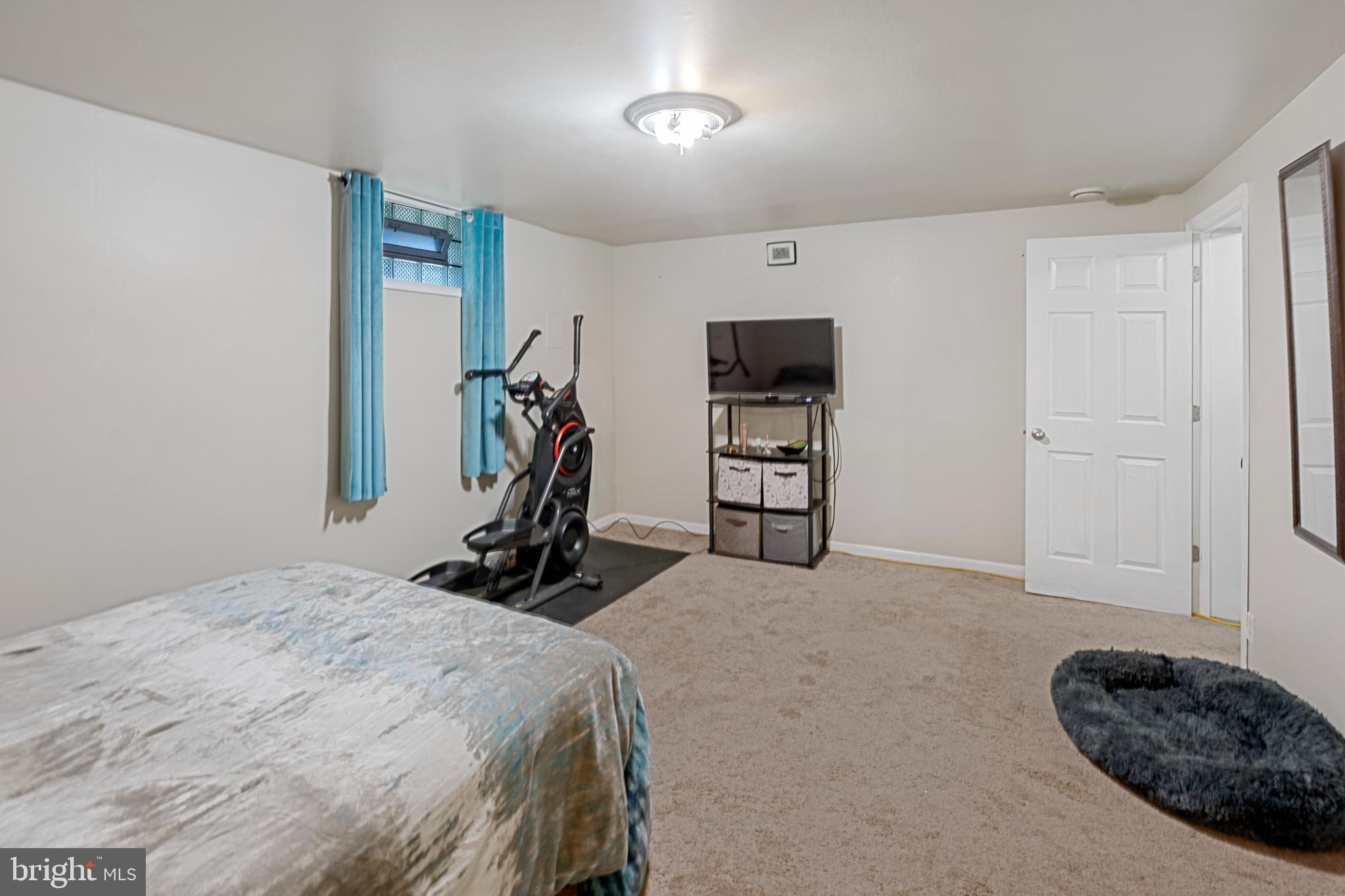 LAYDON PARK - Residential