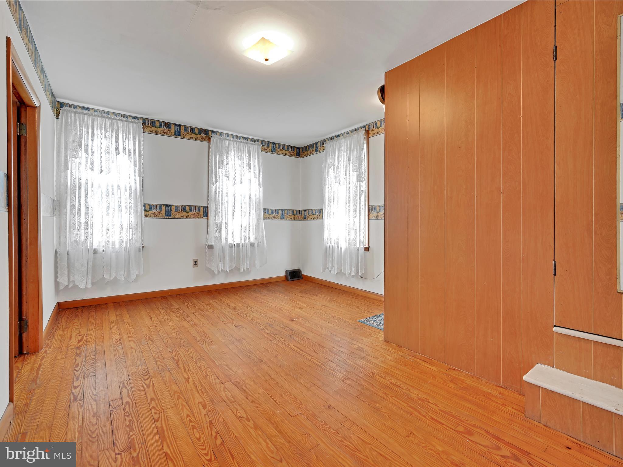 LEESPORT GARDENS - Residential