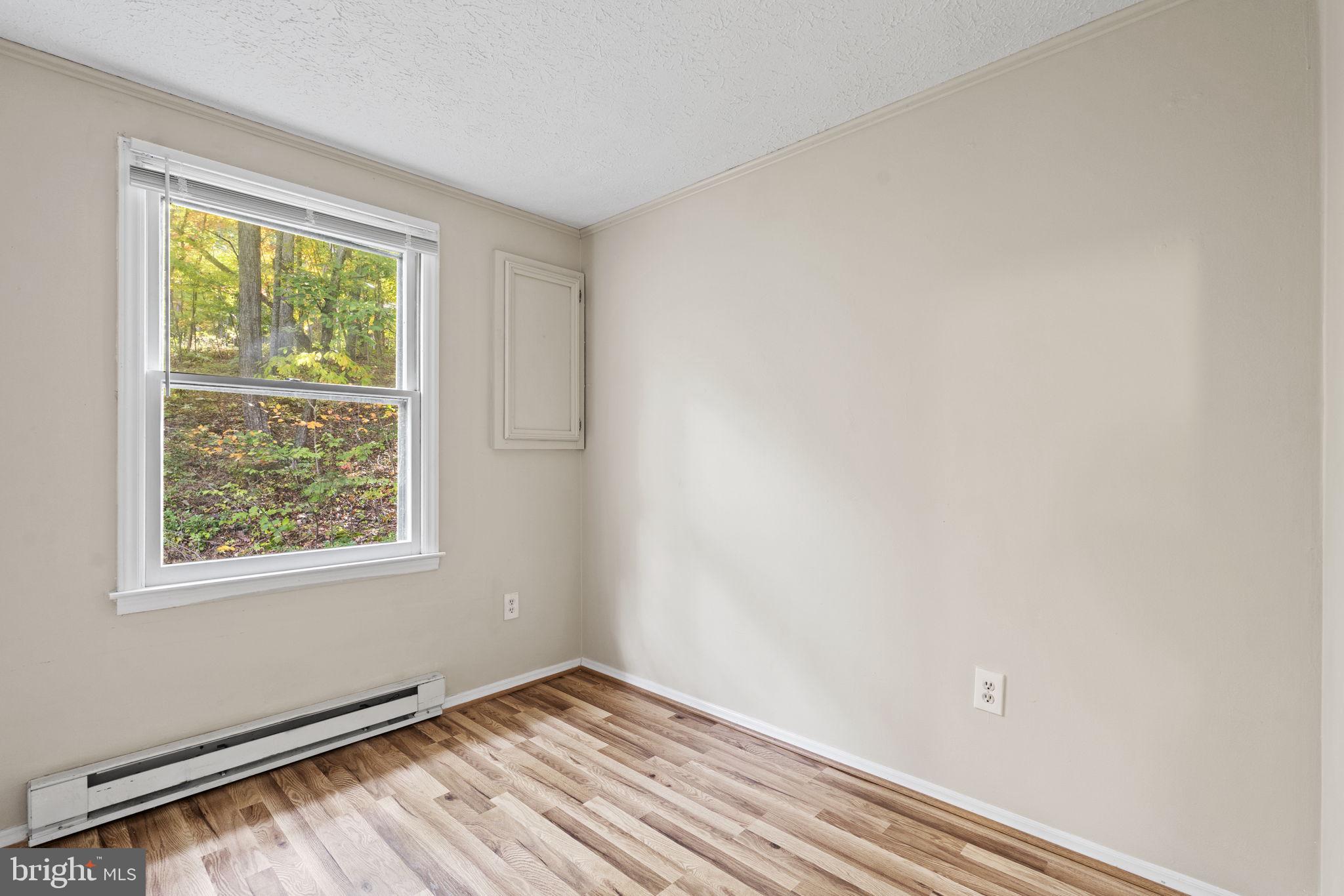 SHANNONDALE - Residential Lease