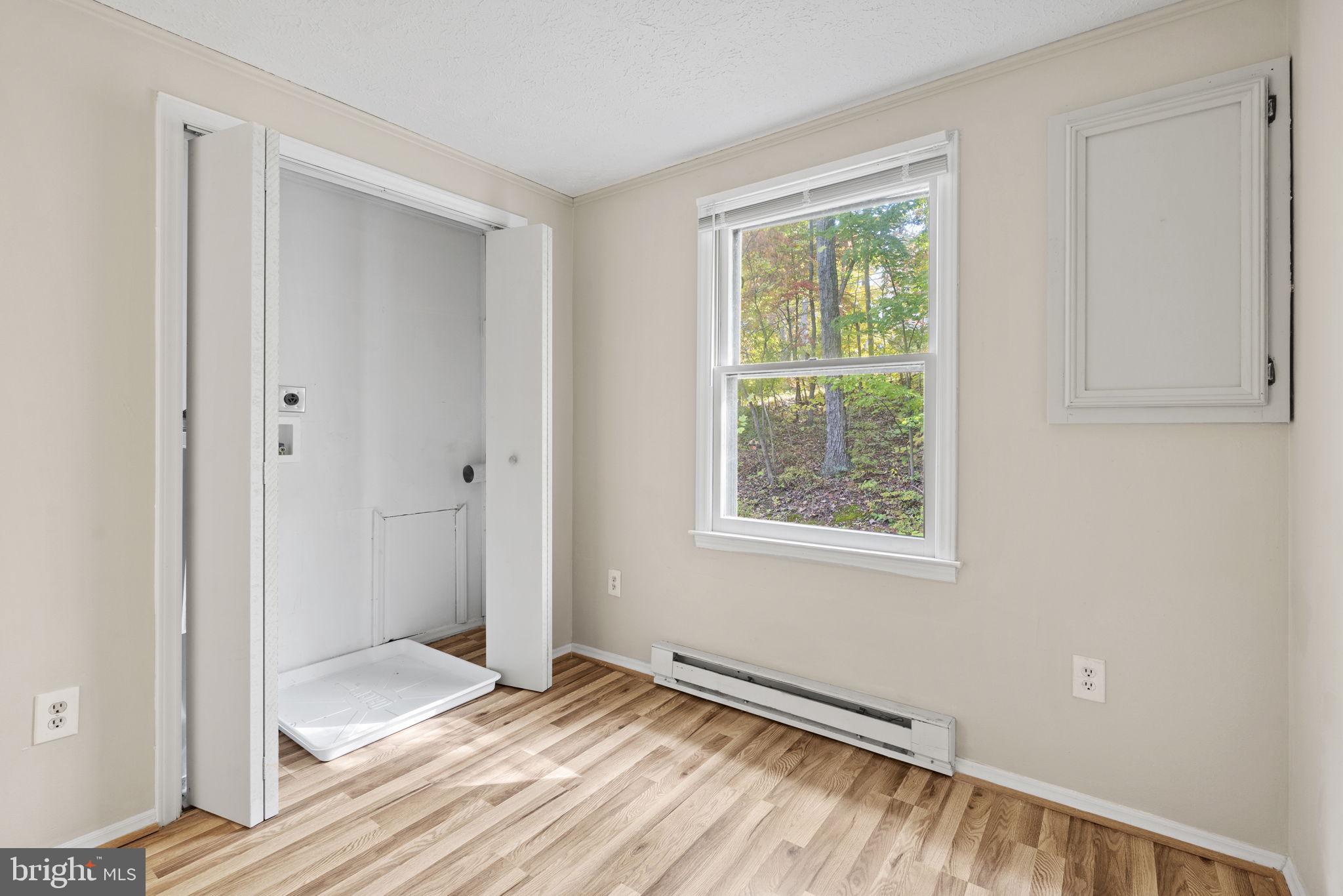 SHANNONDALE - Residential Lease